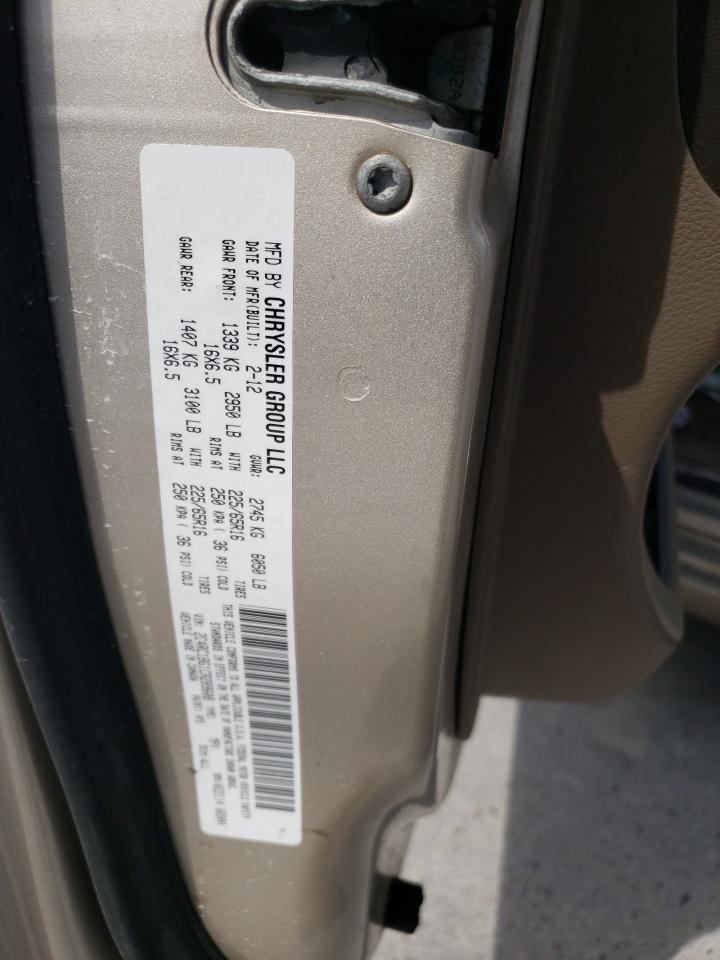 2012 Chrysler Town & Country - Image 14