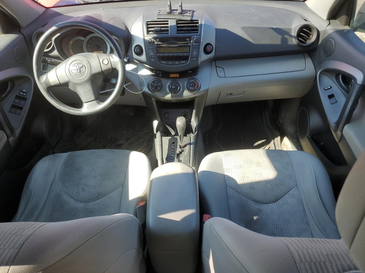 2011 Toyota RAV 4 - Image 8