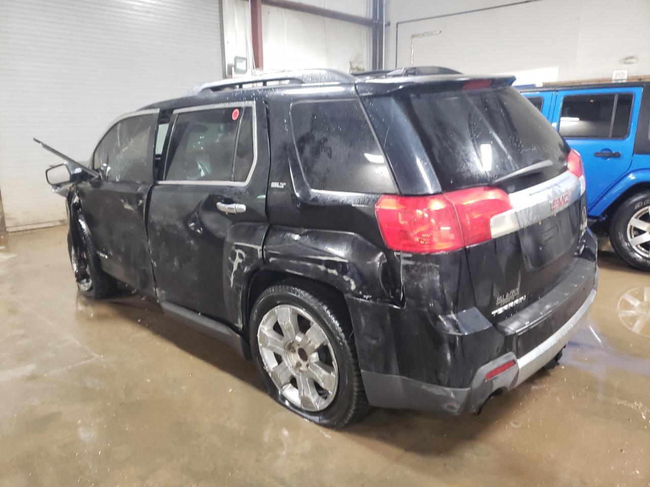 2011 GMC Terrain - Image 2