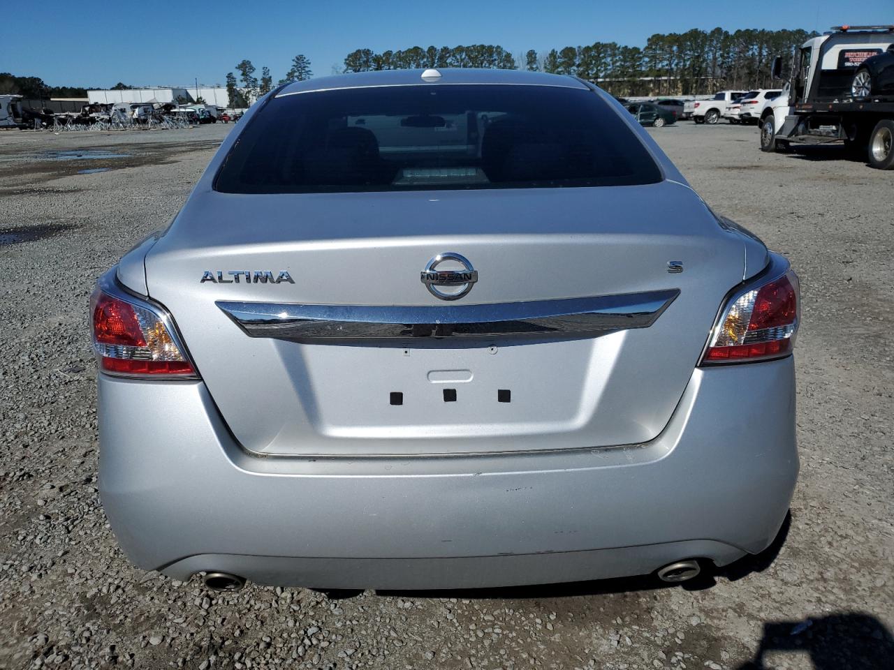 2015 Nissan Altima - Image 6