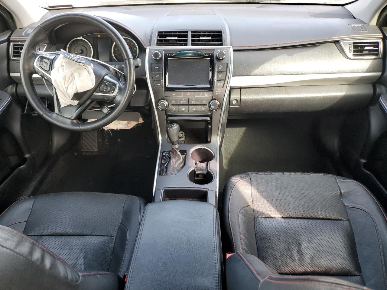 2015 Toyota Camry - Image 8