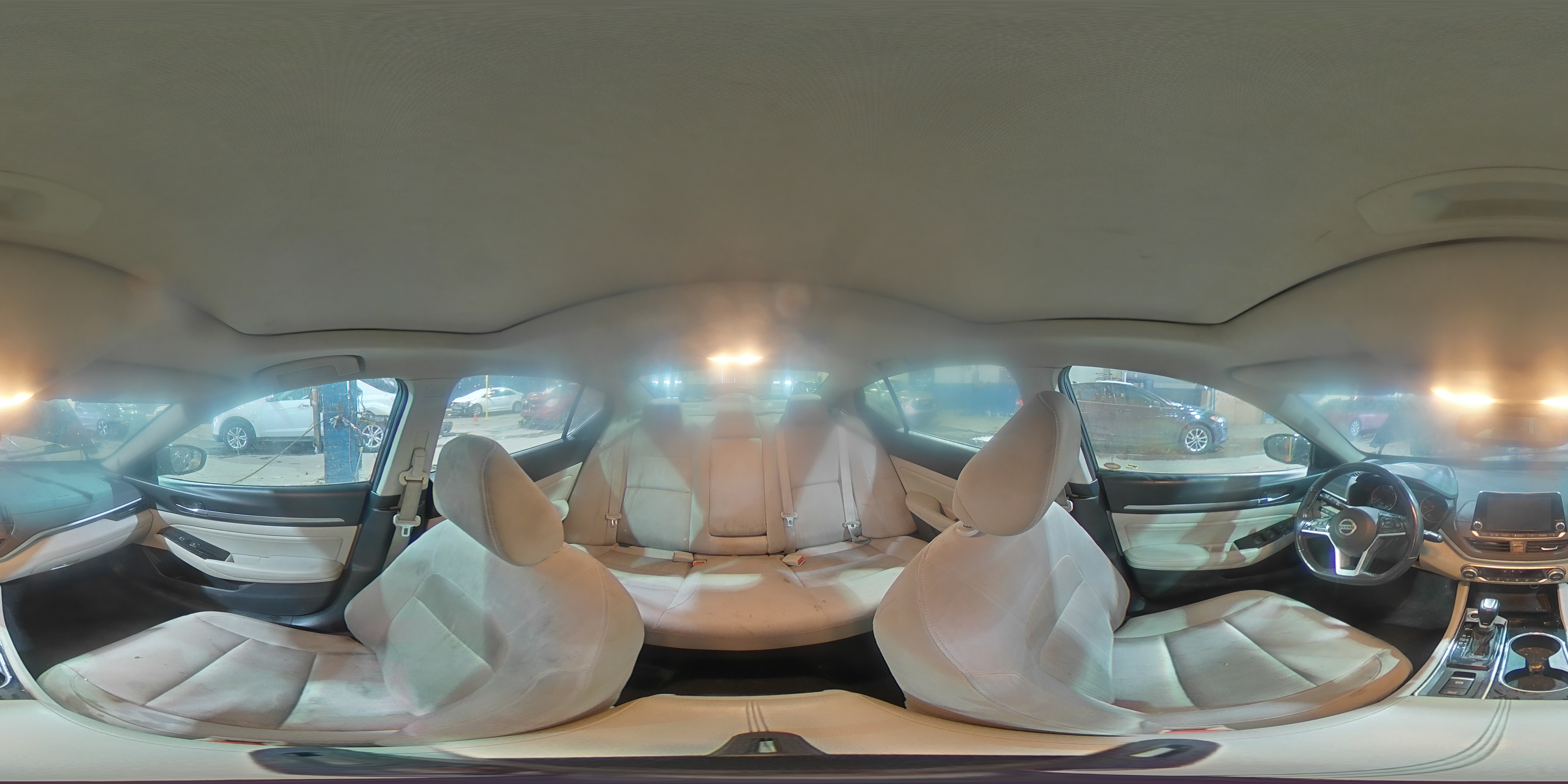 2020 Nissan Altima - Image 14