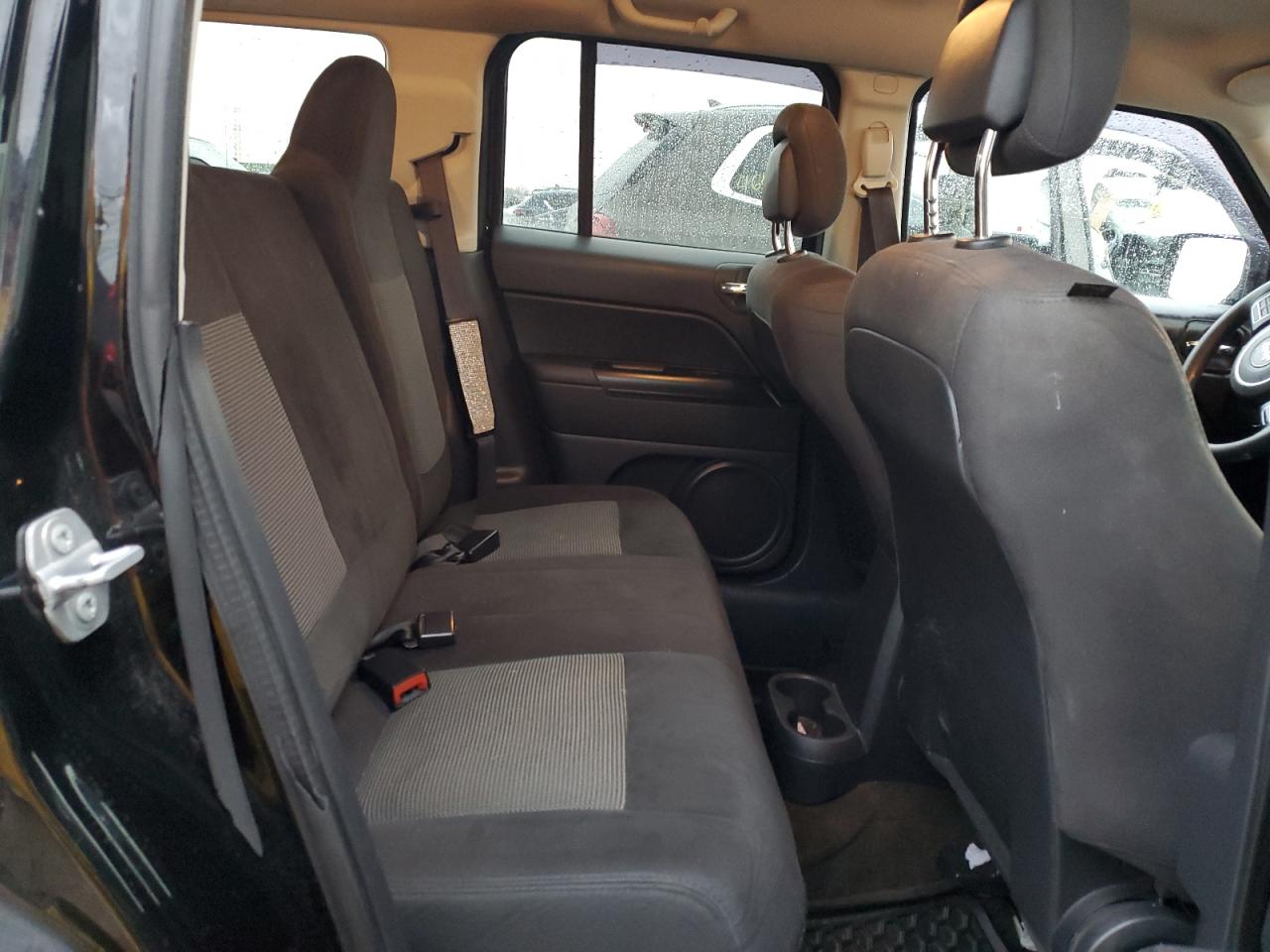 2017 Jeep Liberty (Patriot) - Image 10