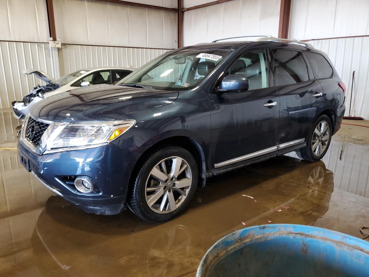 2013 Nissan Pathfinder - Image 1