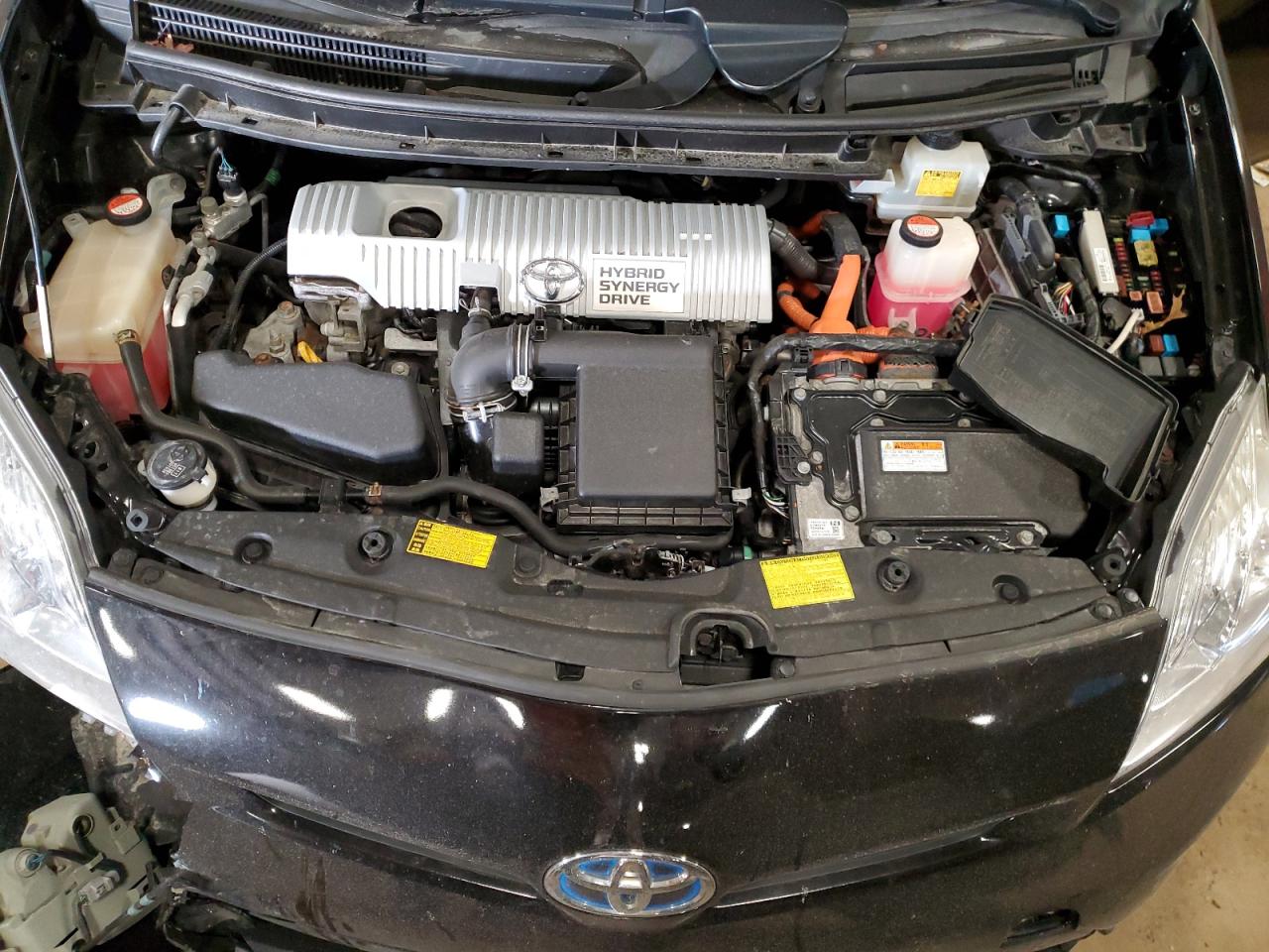 2015 Toyota Prius - Image 11