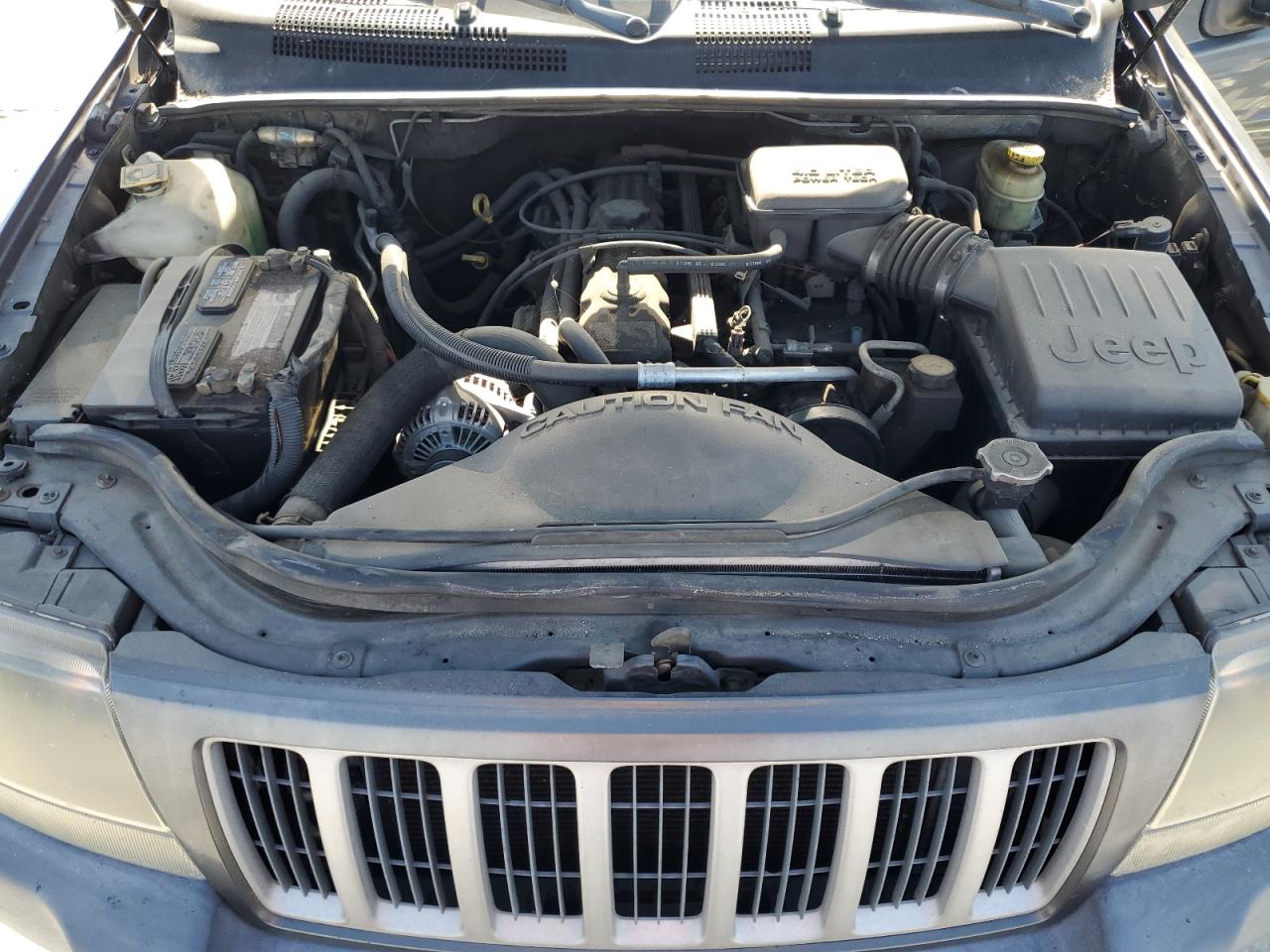 2004 Jeep Grand Cherokee - Image 12