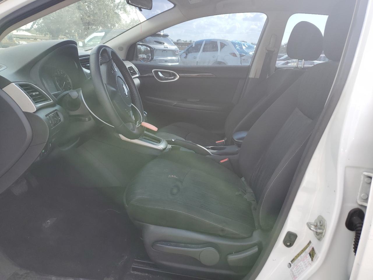 2019 Nissan Sentra - Image 7