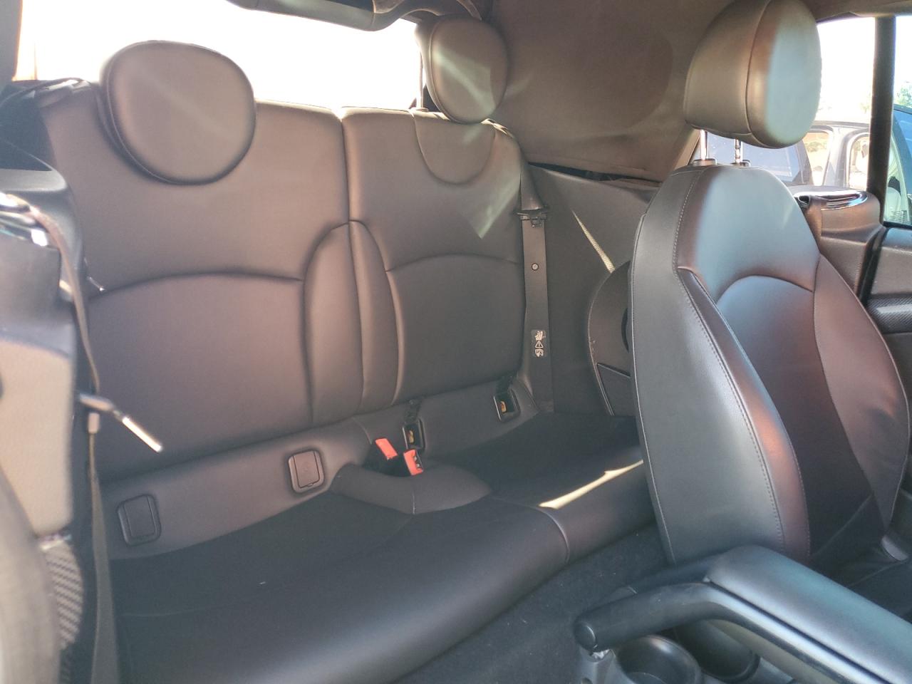 2011 MINI Cooper - Image 10
