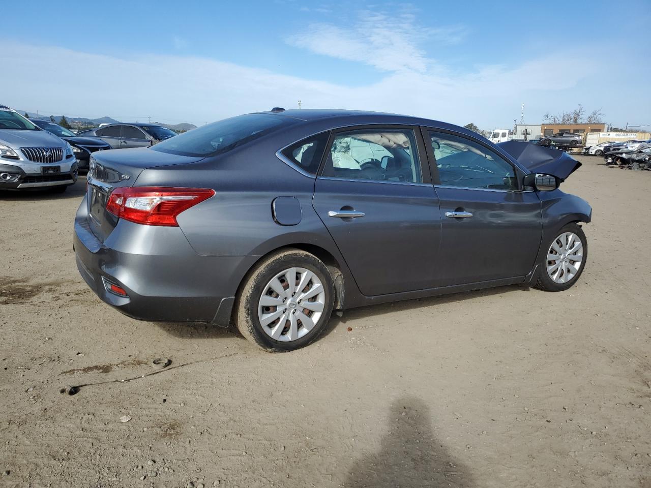 2016 Nissan Sentra - Image 3