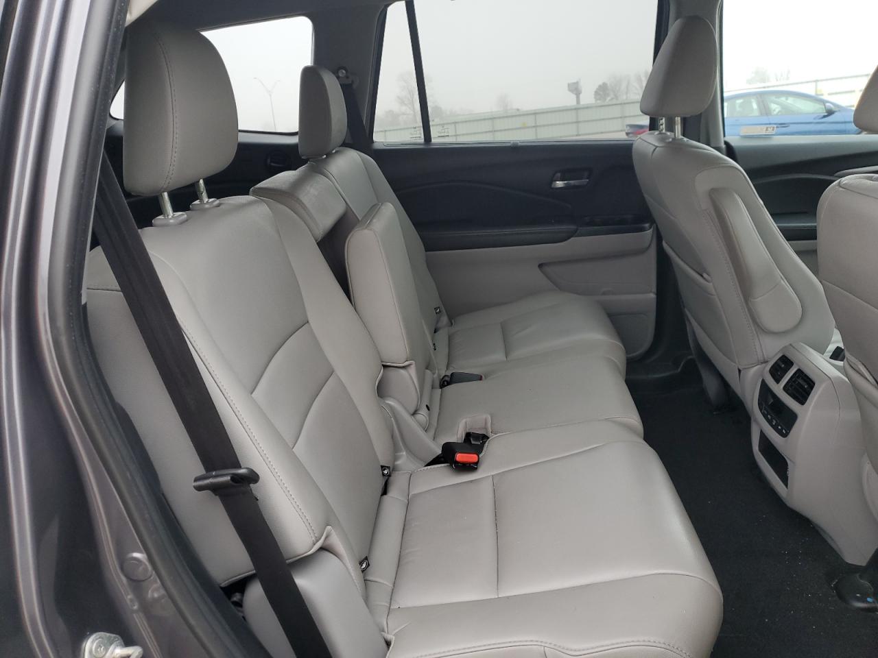 2019 Honda Pilot - Image 11