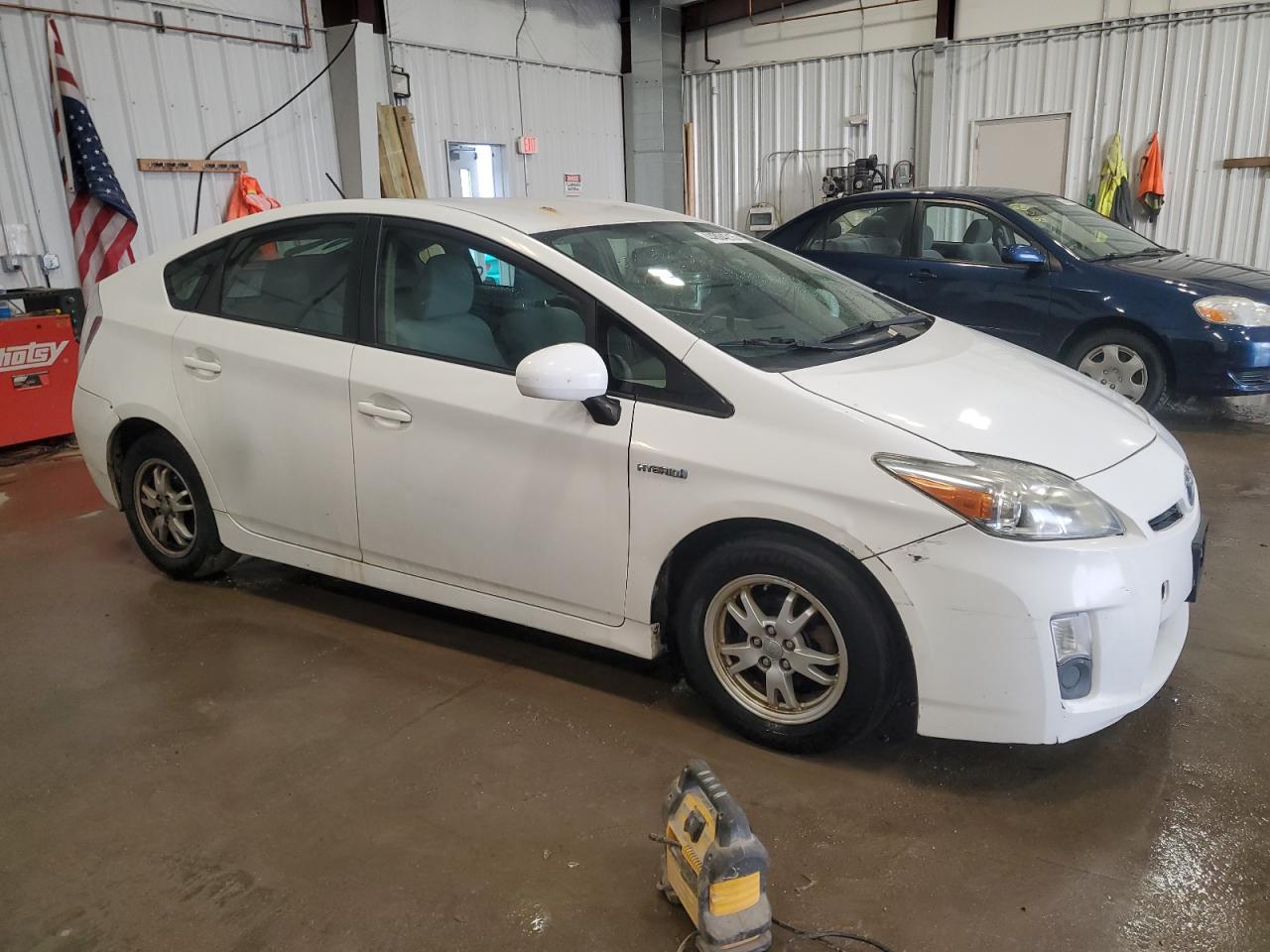 2010 Toyota Prius - Image 4