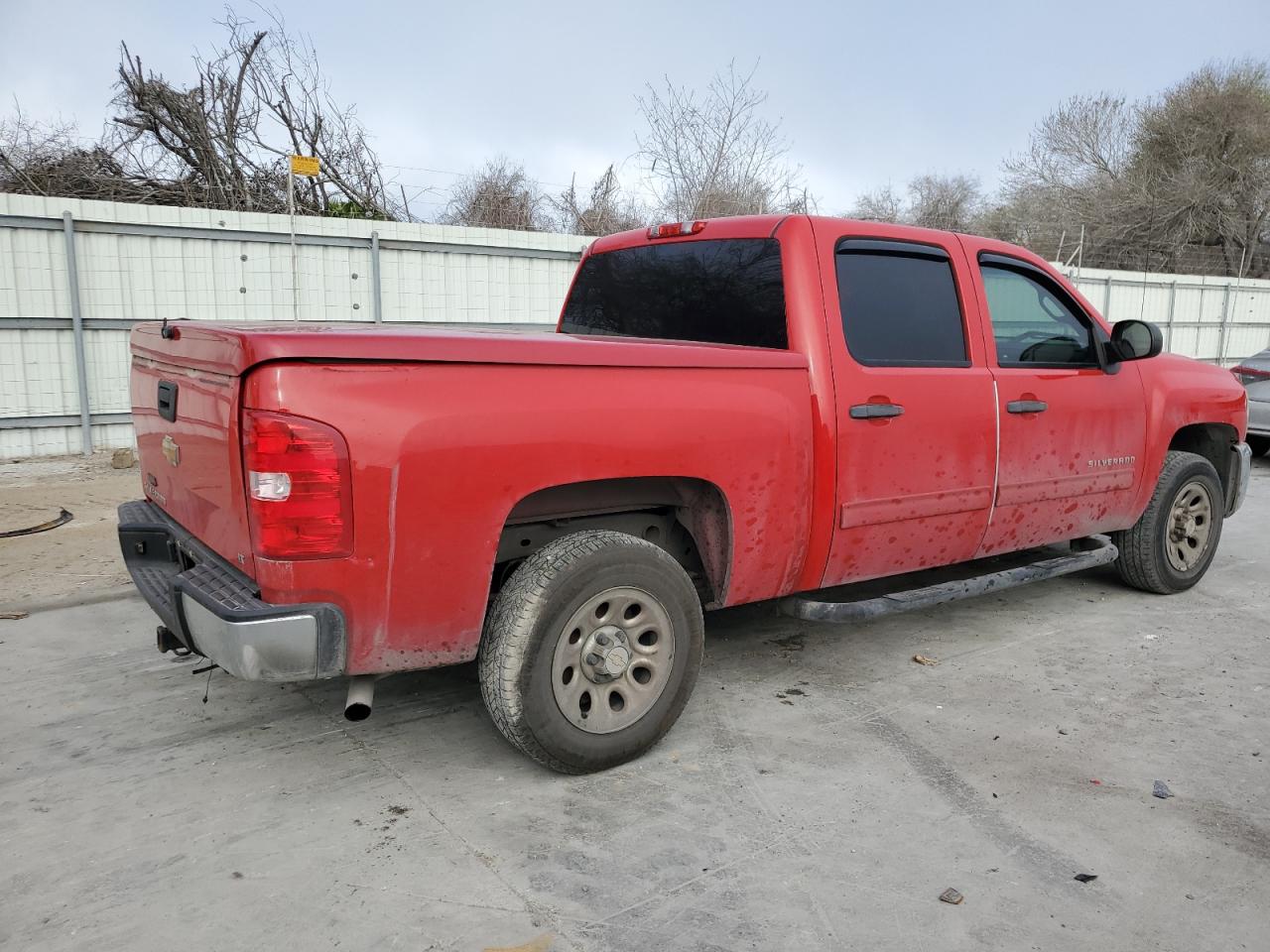 2013 Chevrolet Silverado - Image 3