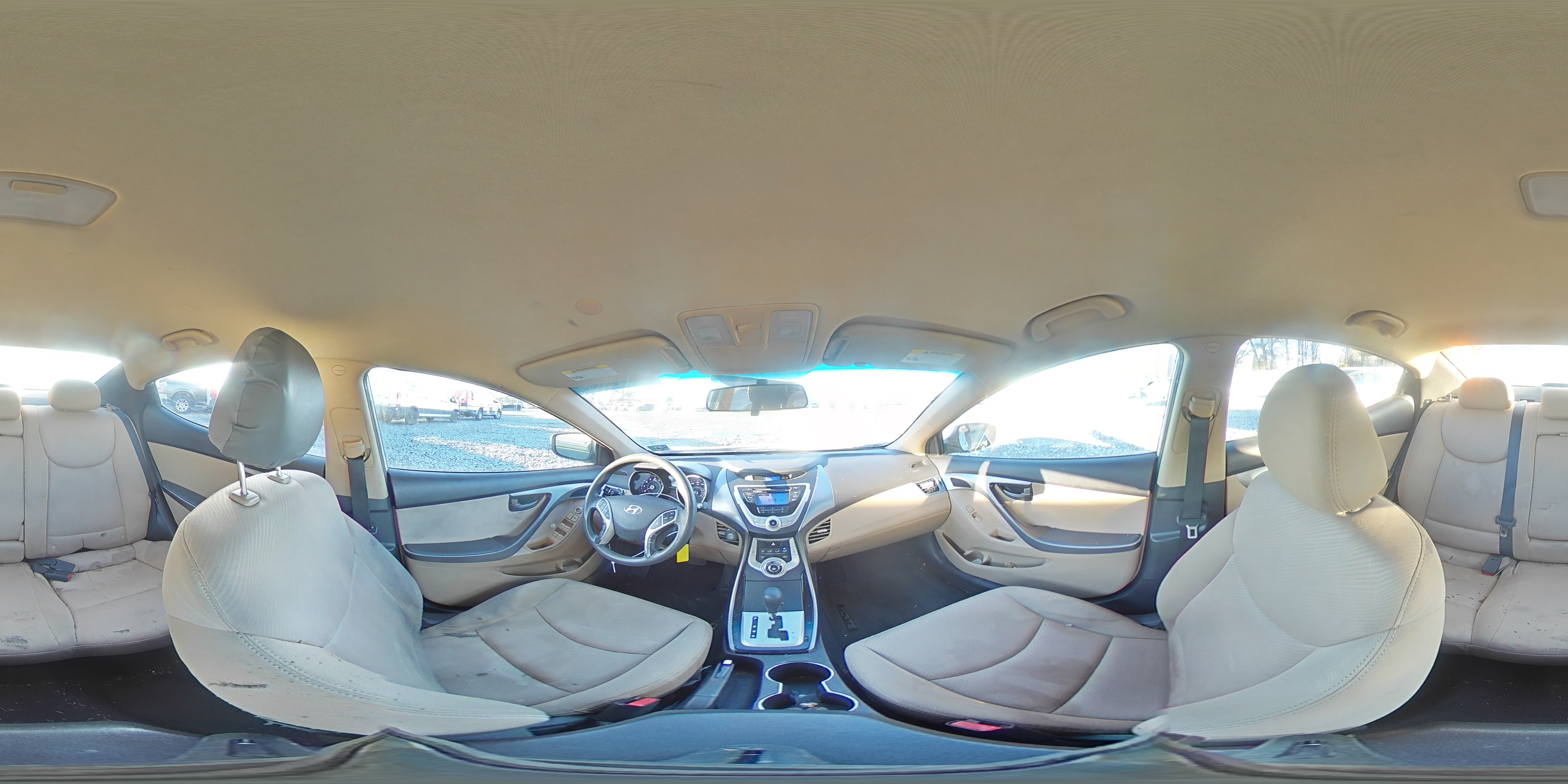 2012 Hyundai Elantra - Image 13