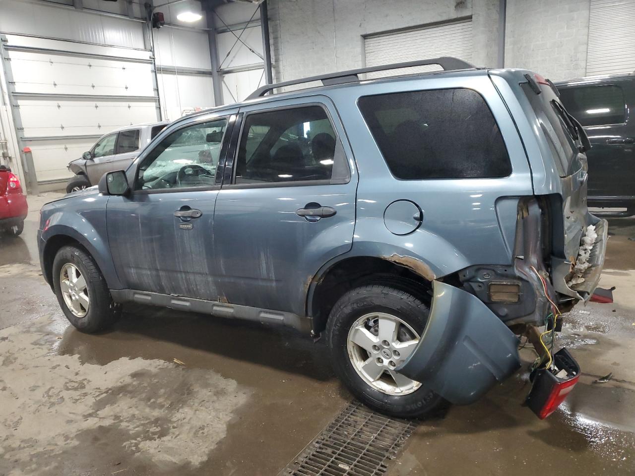 2011 Ford Escape - Image 2