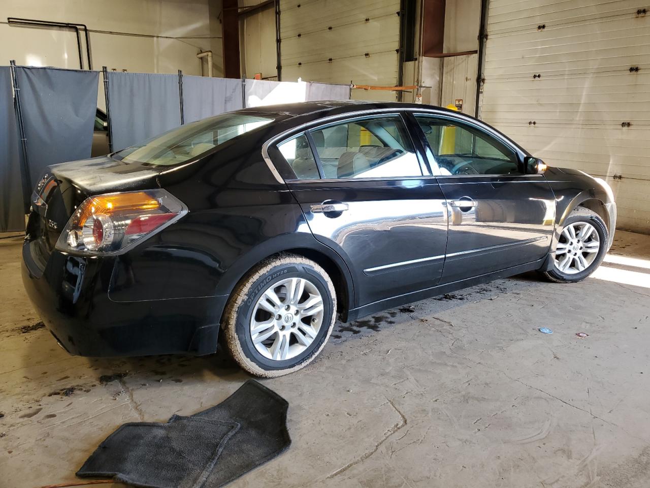 2010 Nissan Altima - Image 3