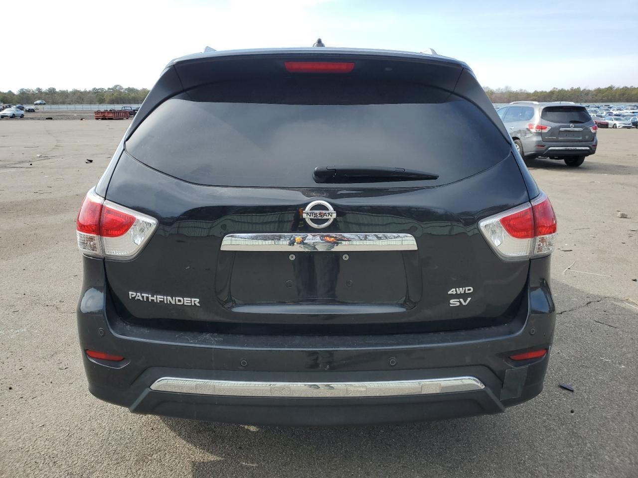 2015 Nissan Pathfinder - Image 6