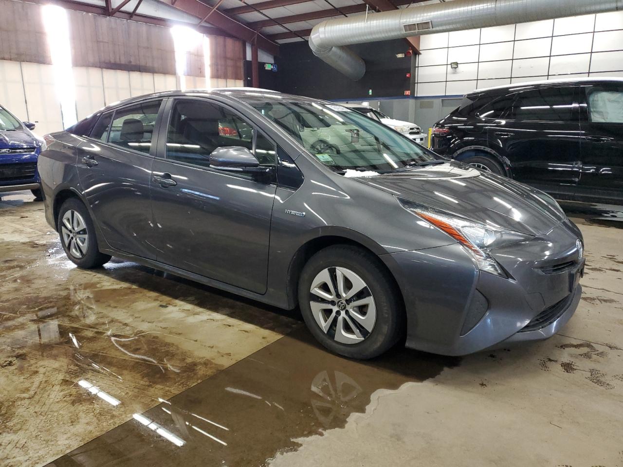 2016 Toyota Prius - Image 4