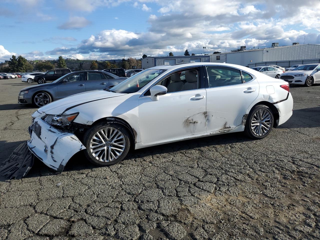 2013 Lexus ES - Image 1