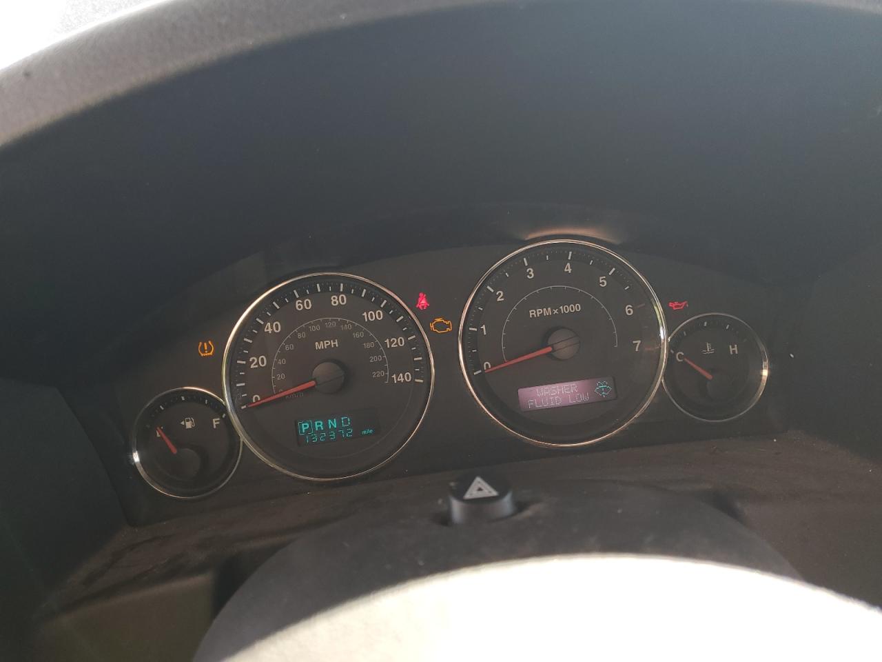 2006 Jeep Commander - Image 9