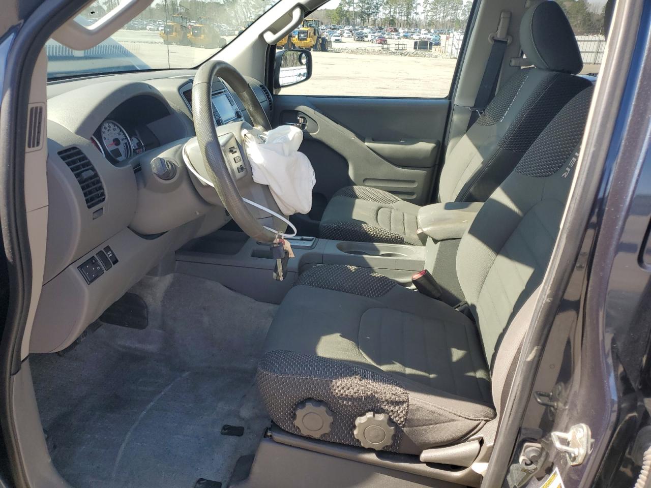 2016 Nissan Navara (Frontier) - Image 7