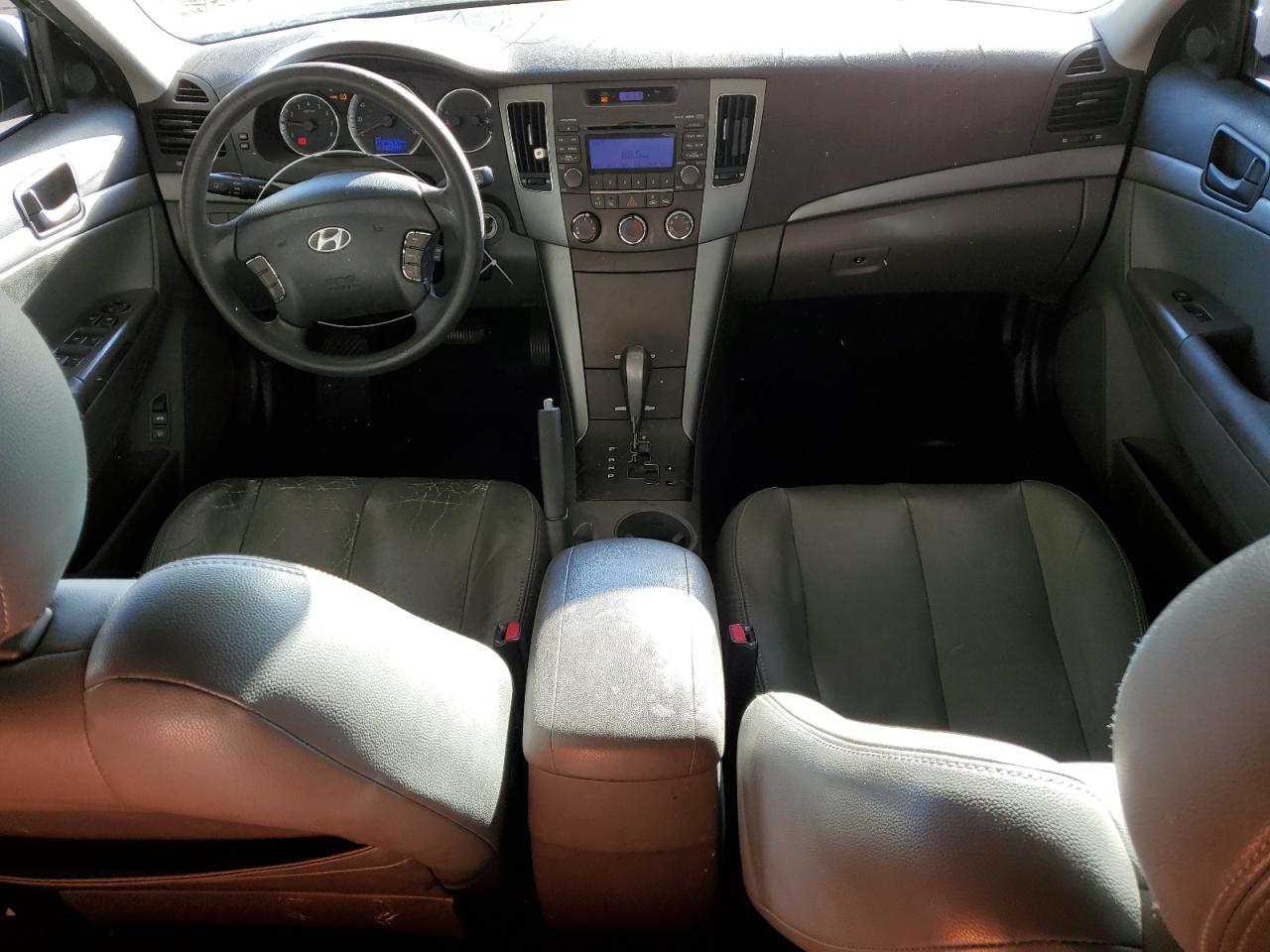 2009 Hyundai Sonata - Image 8