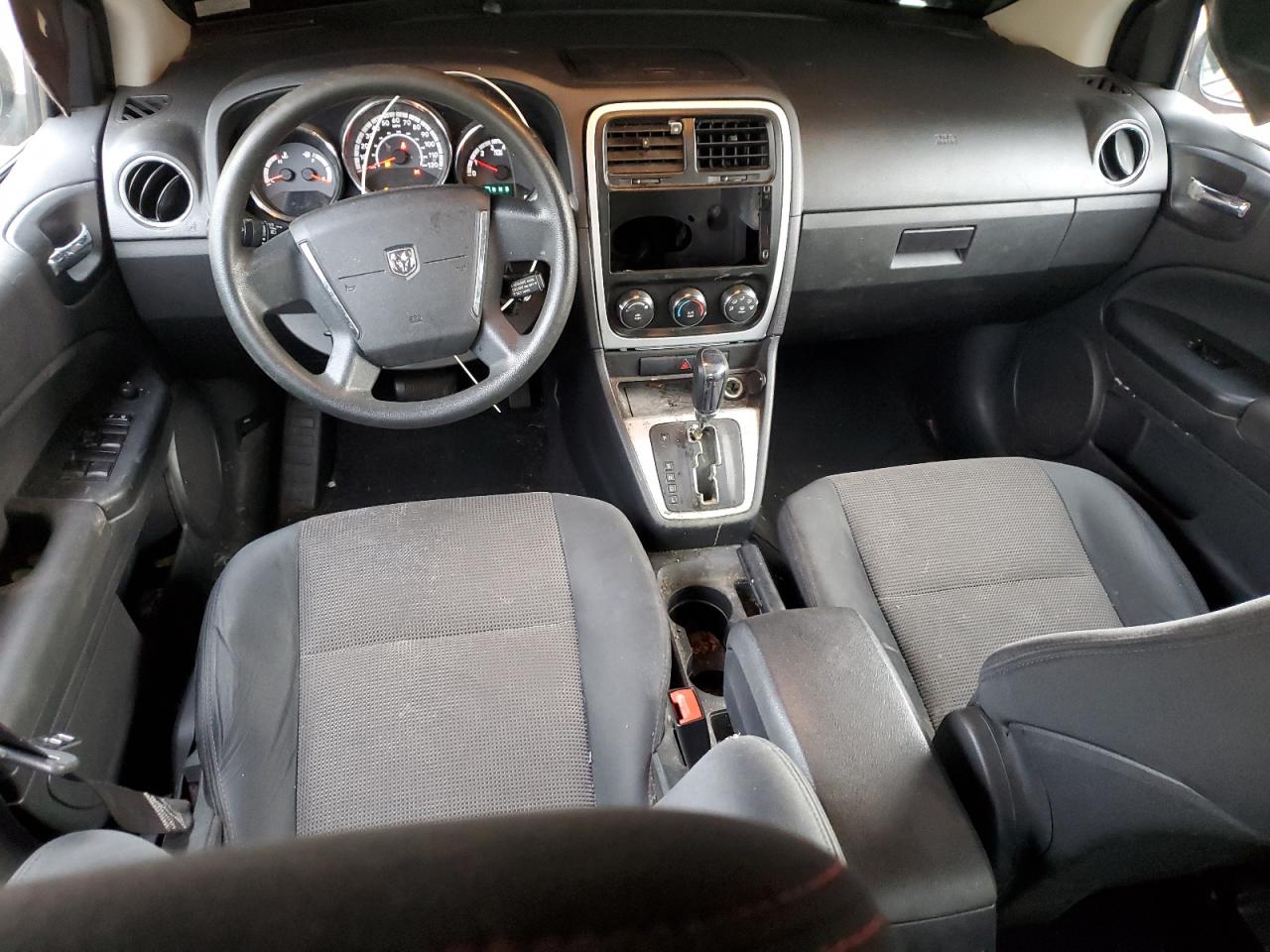 2010 Dodge Caliber - Image 8