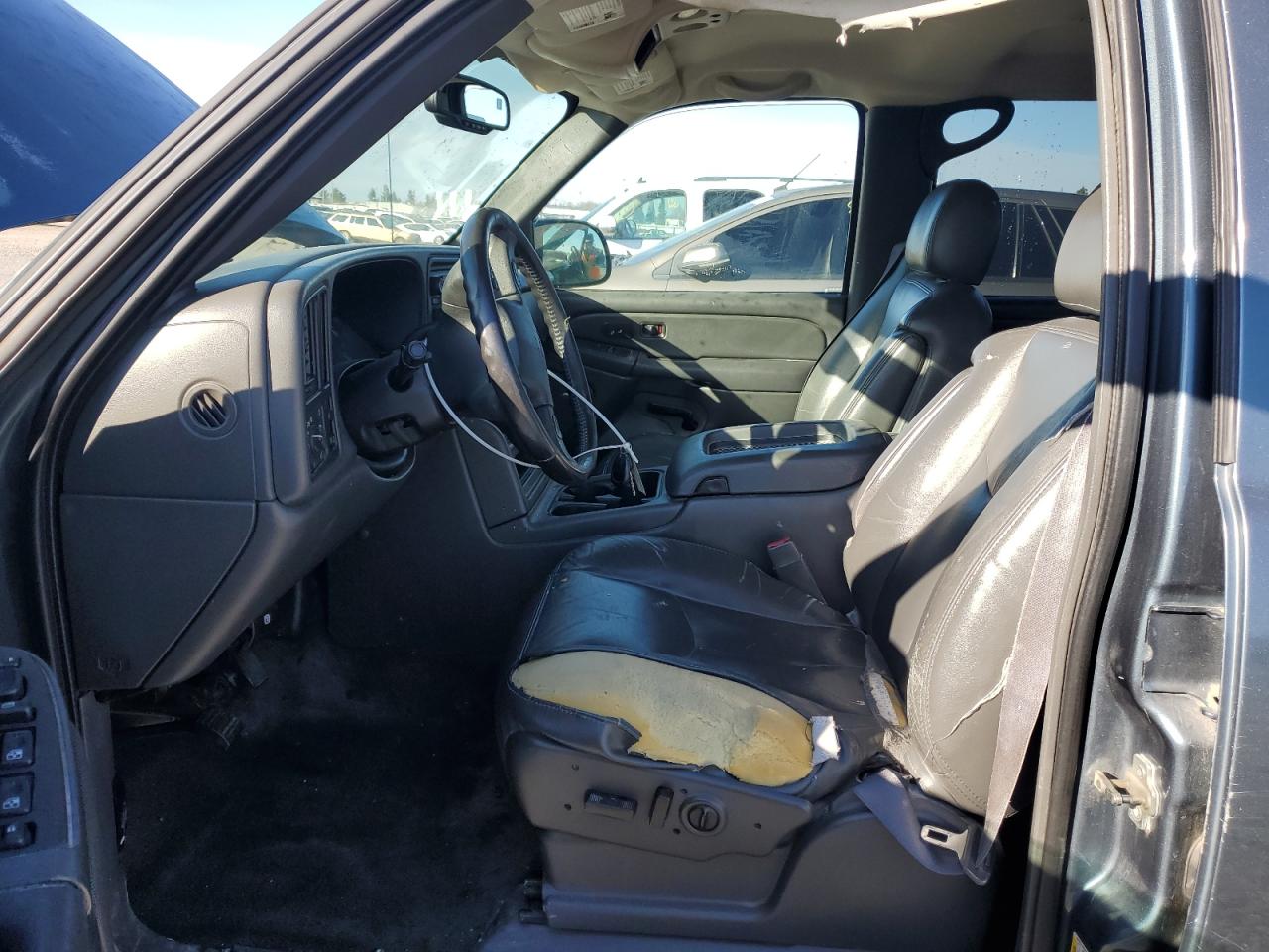 2006 Chevrolet Silverado - Image 7