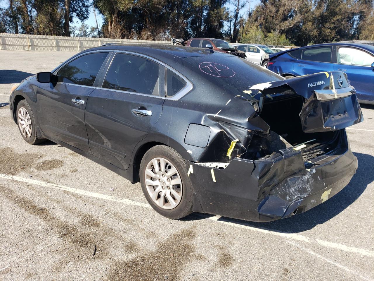 2015 Nissan Altima - Image 2