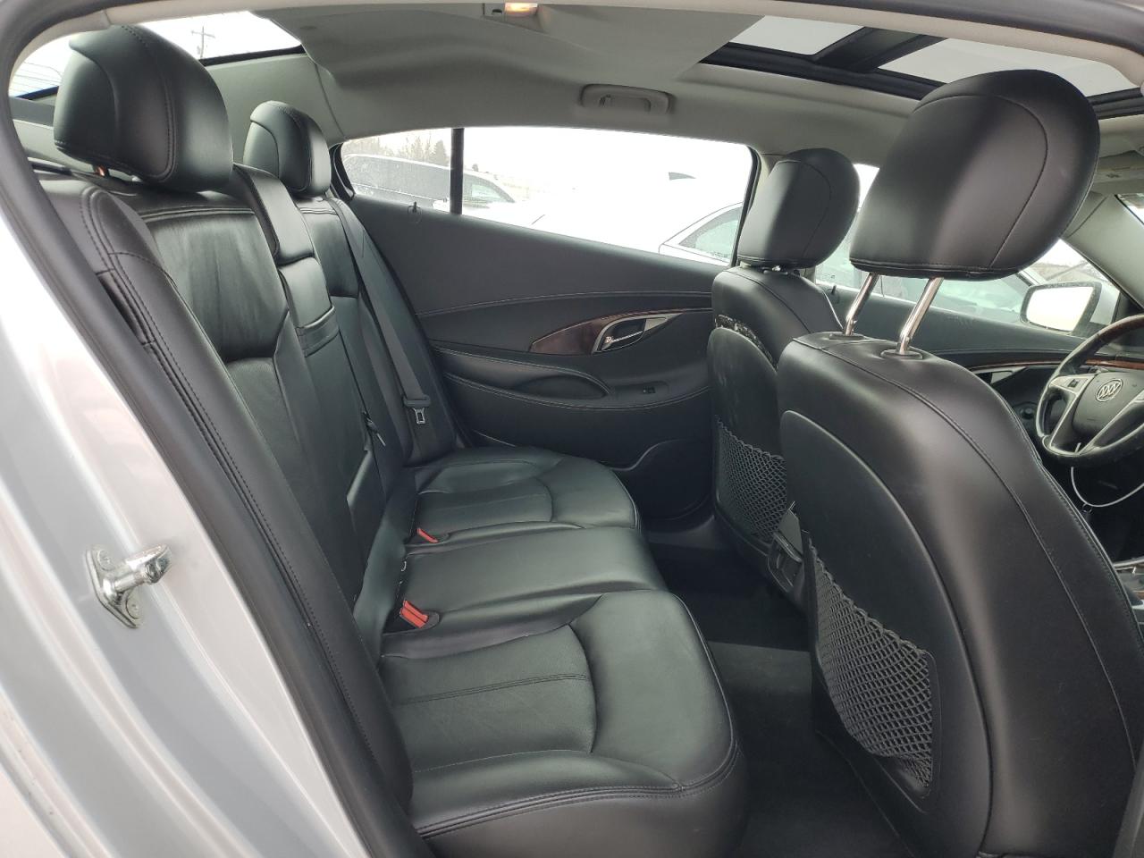 2011 Buick LaCrosse - Image 10