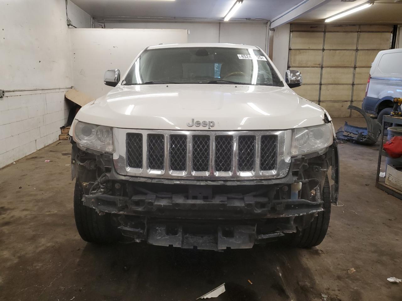 2012 Jeep Grand Cherokee - Image 5