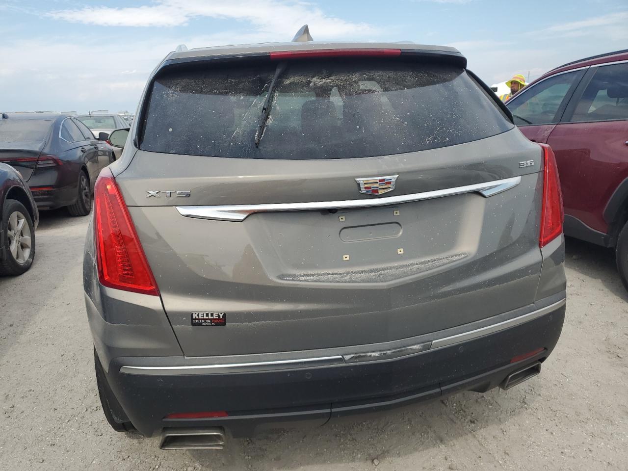 2017 Cadillac Xt5 Luxury VIN: 1GYKNBRS5HZ245274 Lot: 43337565