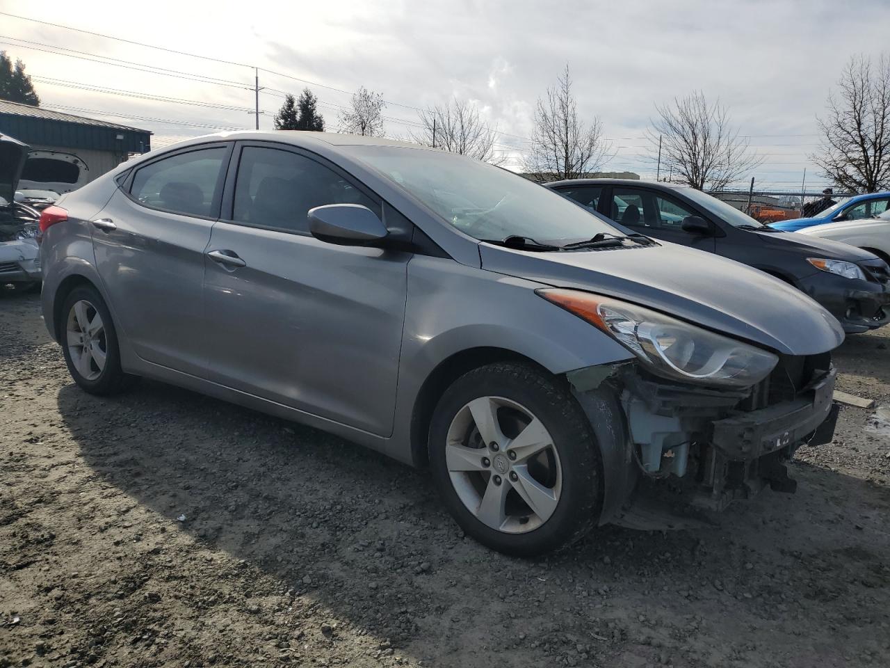 2011 Hyundai Elantra - Image 4