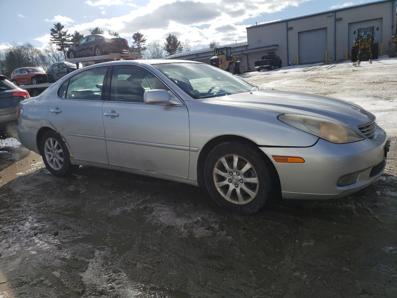 2003 Lexus ES - Image 4