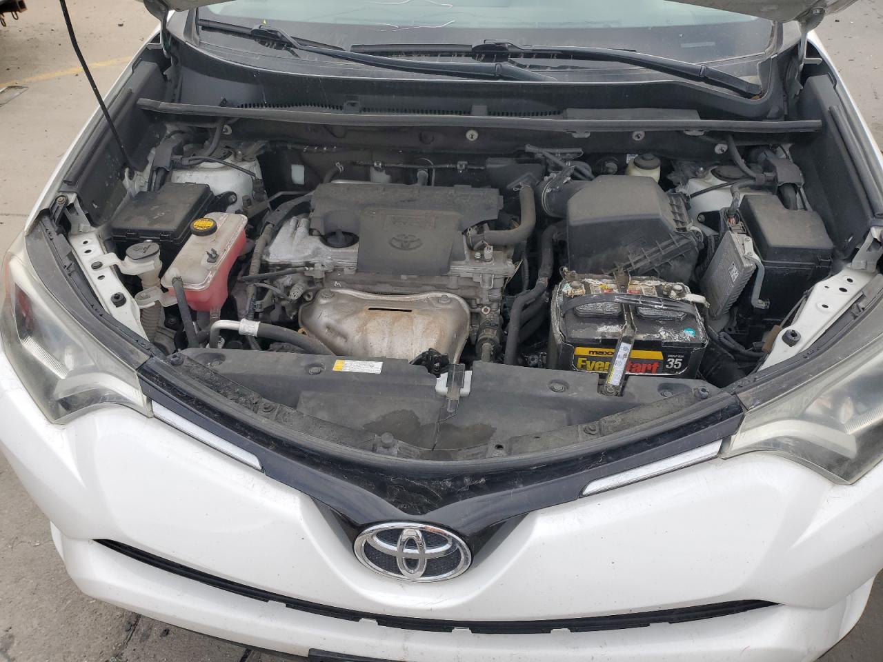 2016 Toyota RAV 4 - Image 12