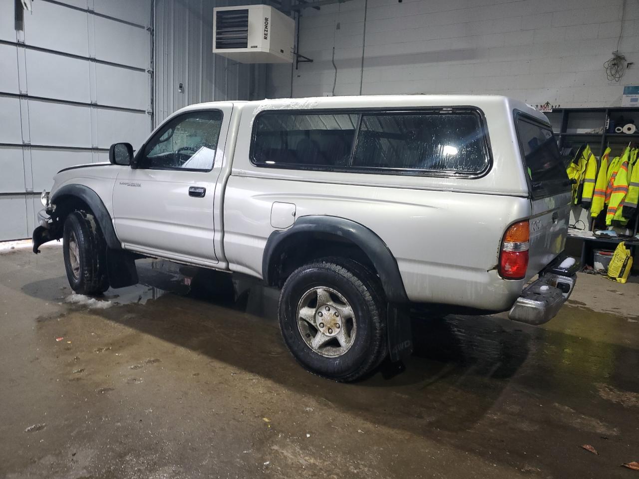 2003 Toyota Tacoma - Image 2