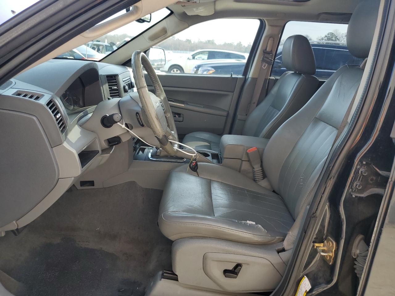 2006 Jeep Grand Cherokee - Image 7