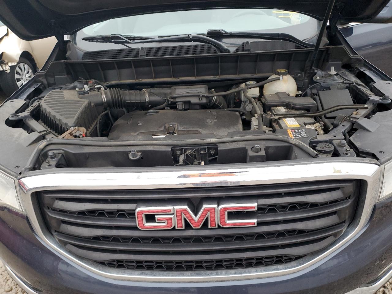 2018 GMC Acadia - Image 12