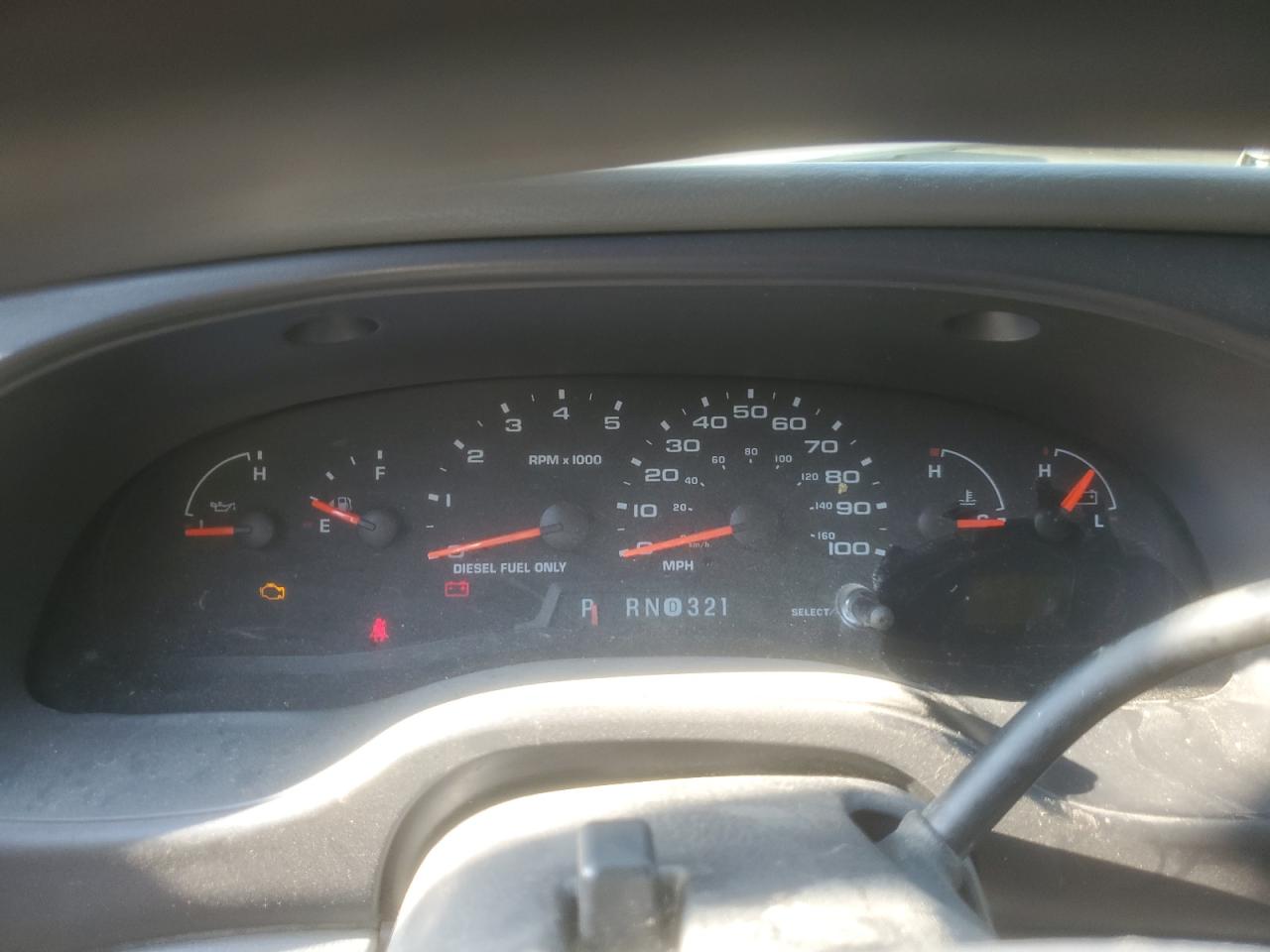 2004 Ford Econoline - Image 9