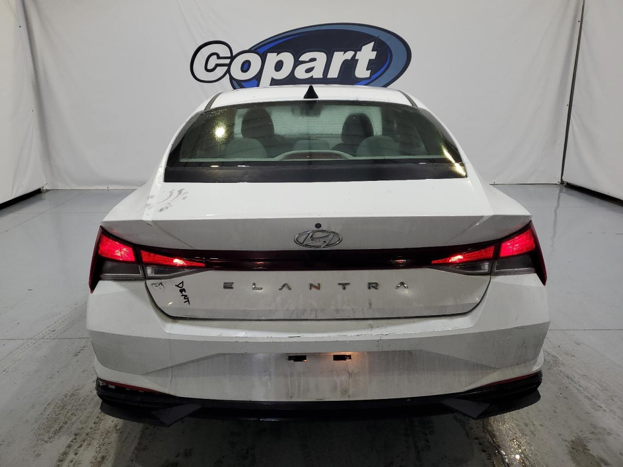 2021 Hyundai Elantra - Image 6