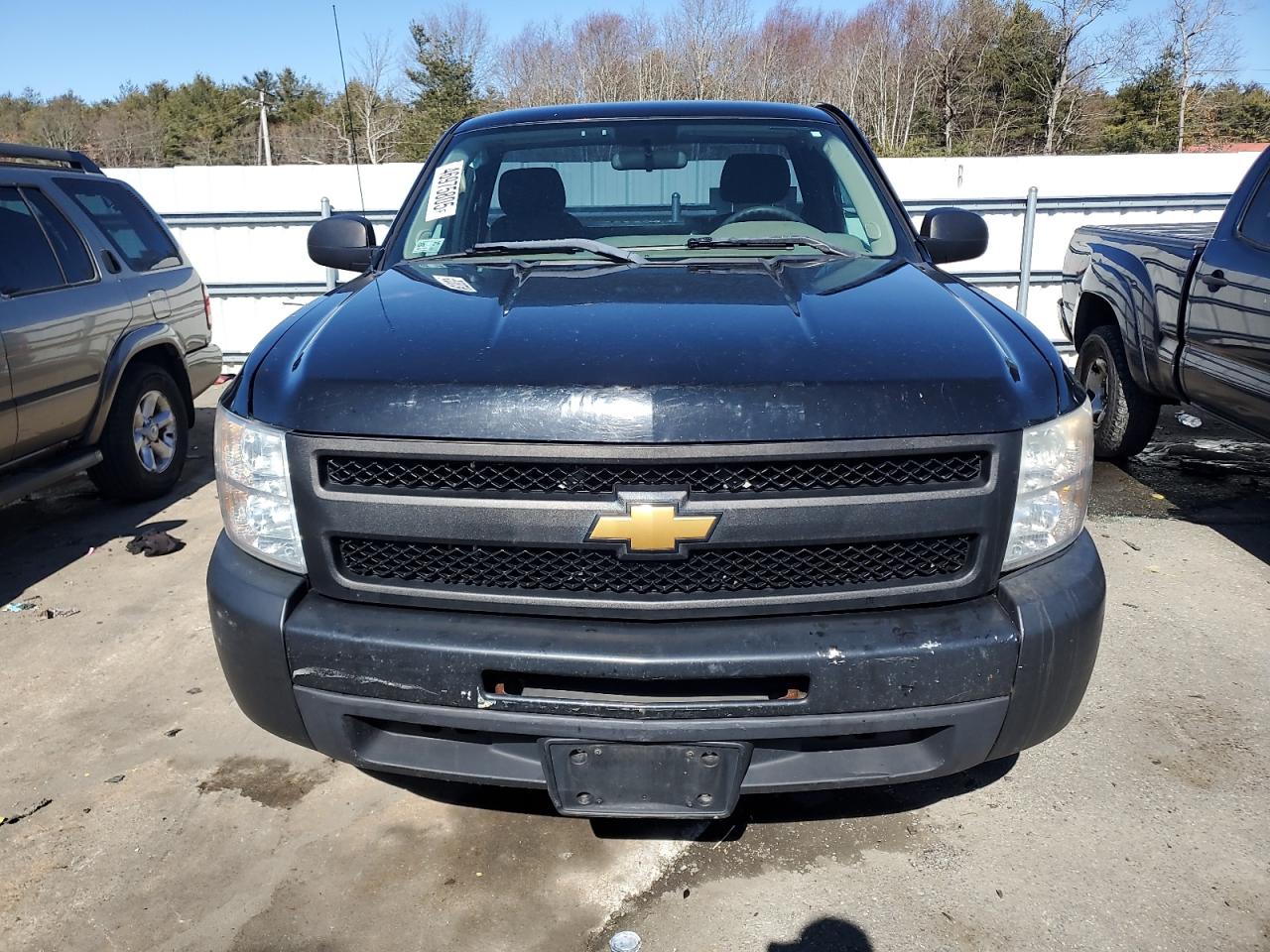 2012 Chevrolet Silverado - Image 5