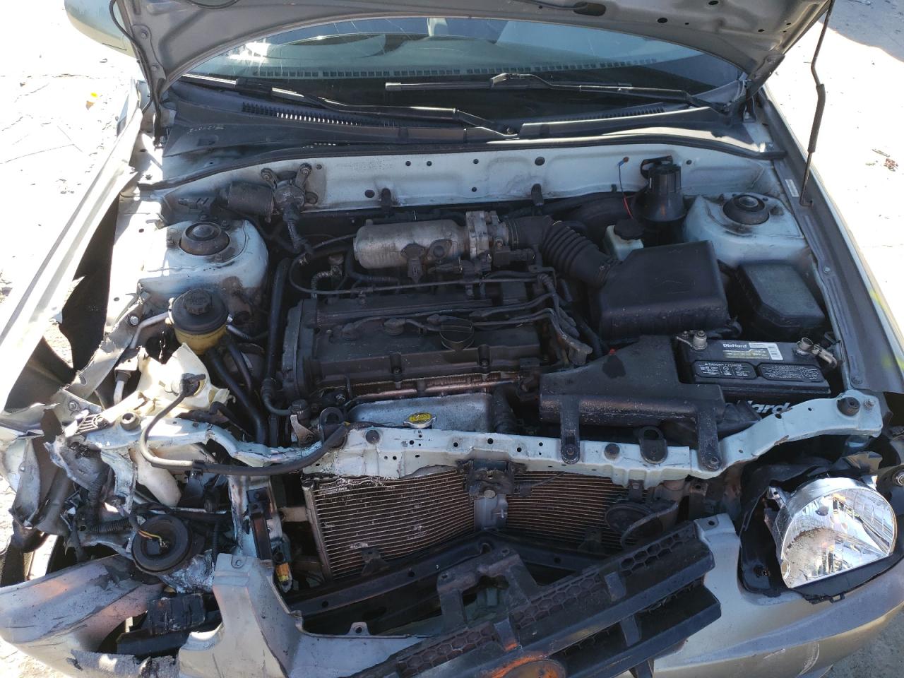 2005 Hyundai Accent - Image 12