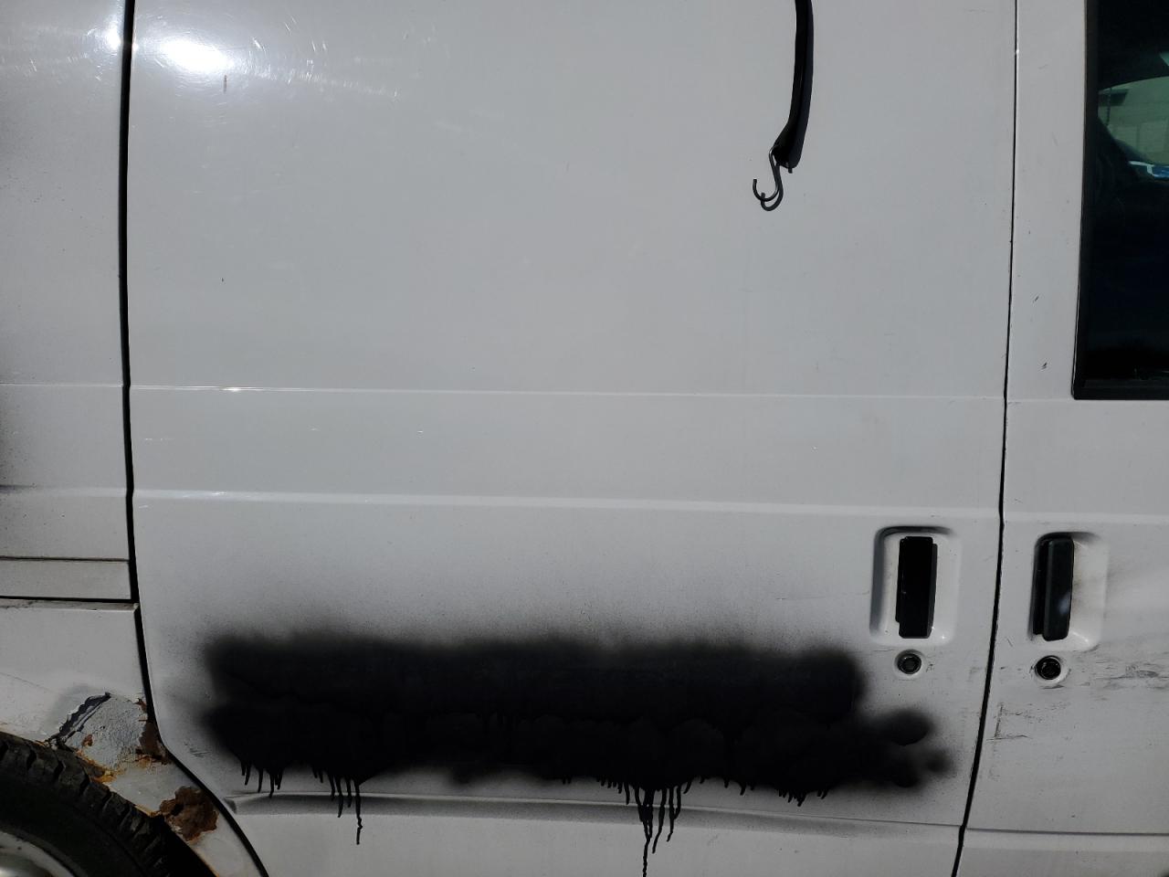 2002 Chevrolet Astro - Image 11