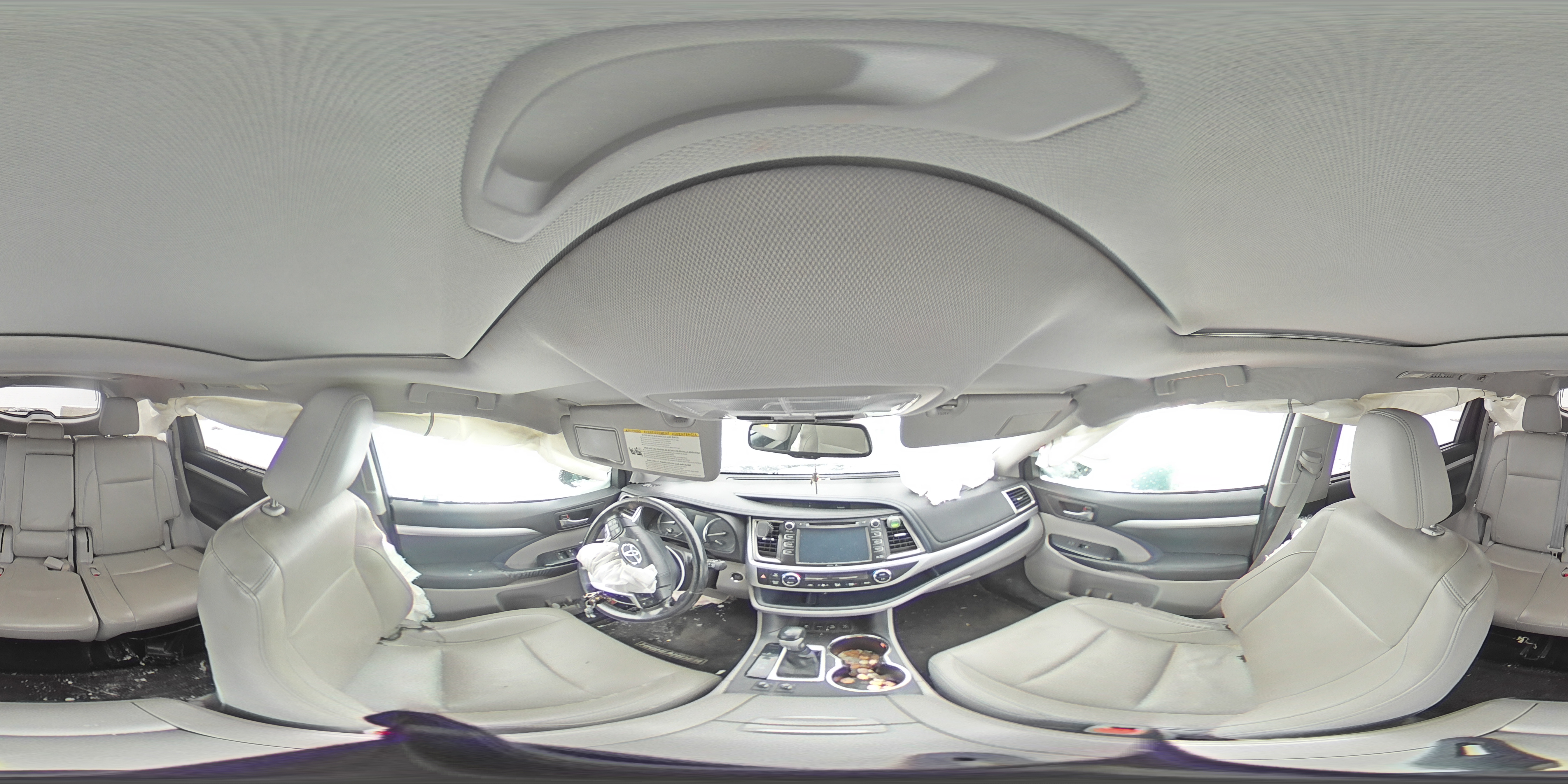 2015 Toyota Highlander - Image 14