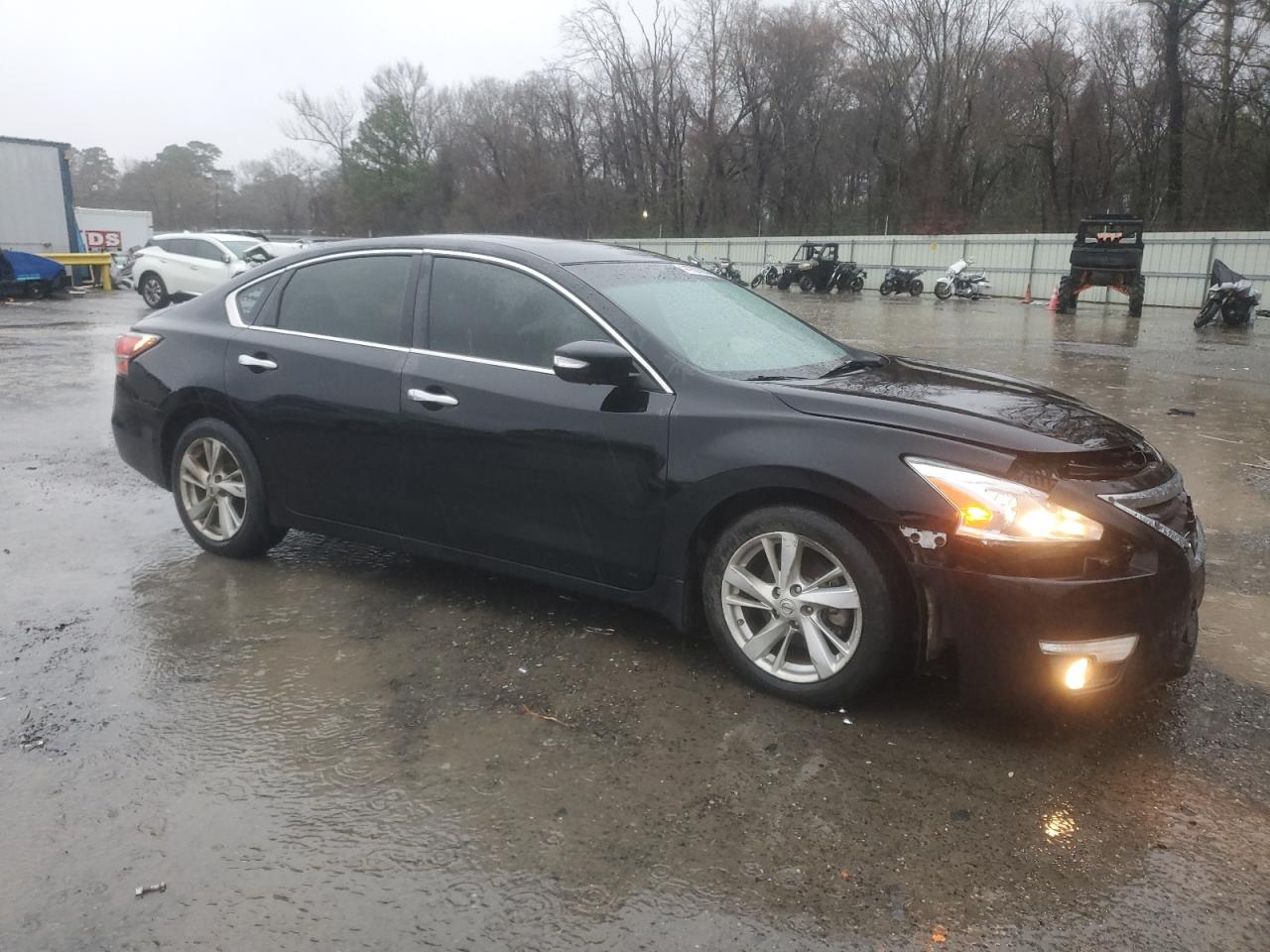 2015 Nissan Altima - Image 4