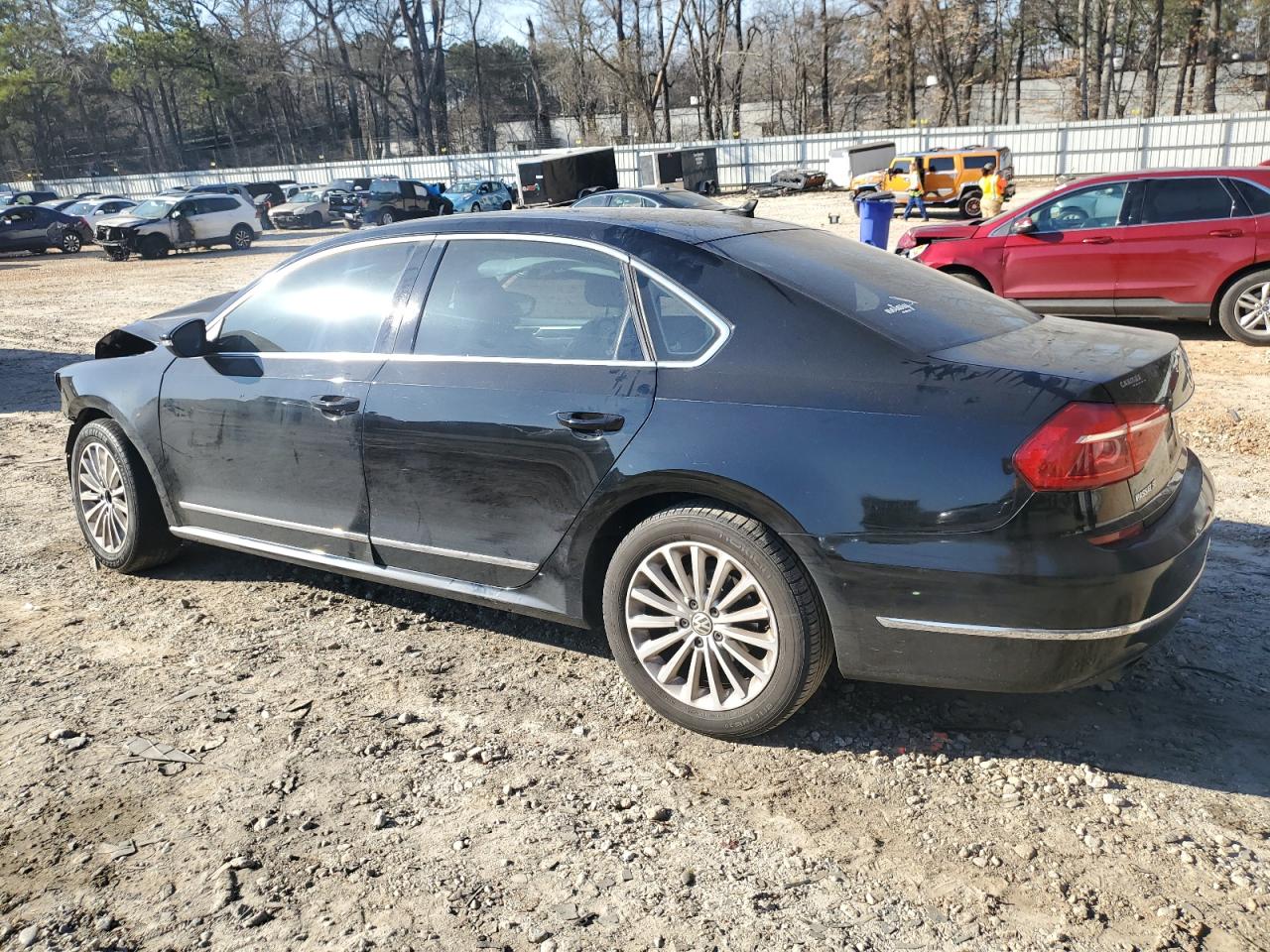 2016 Volkswagen Passat - Image 2