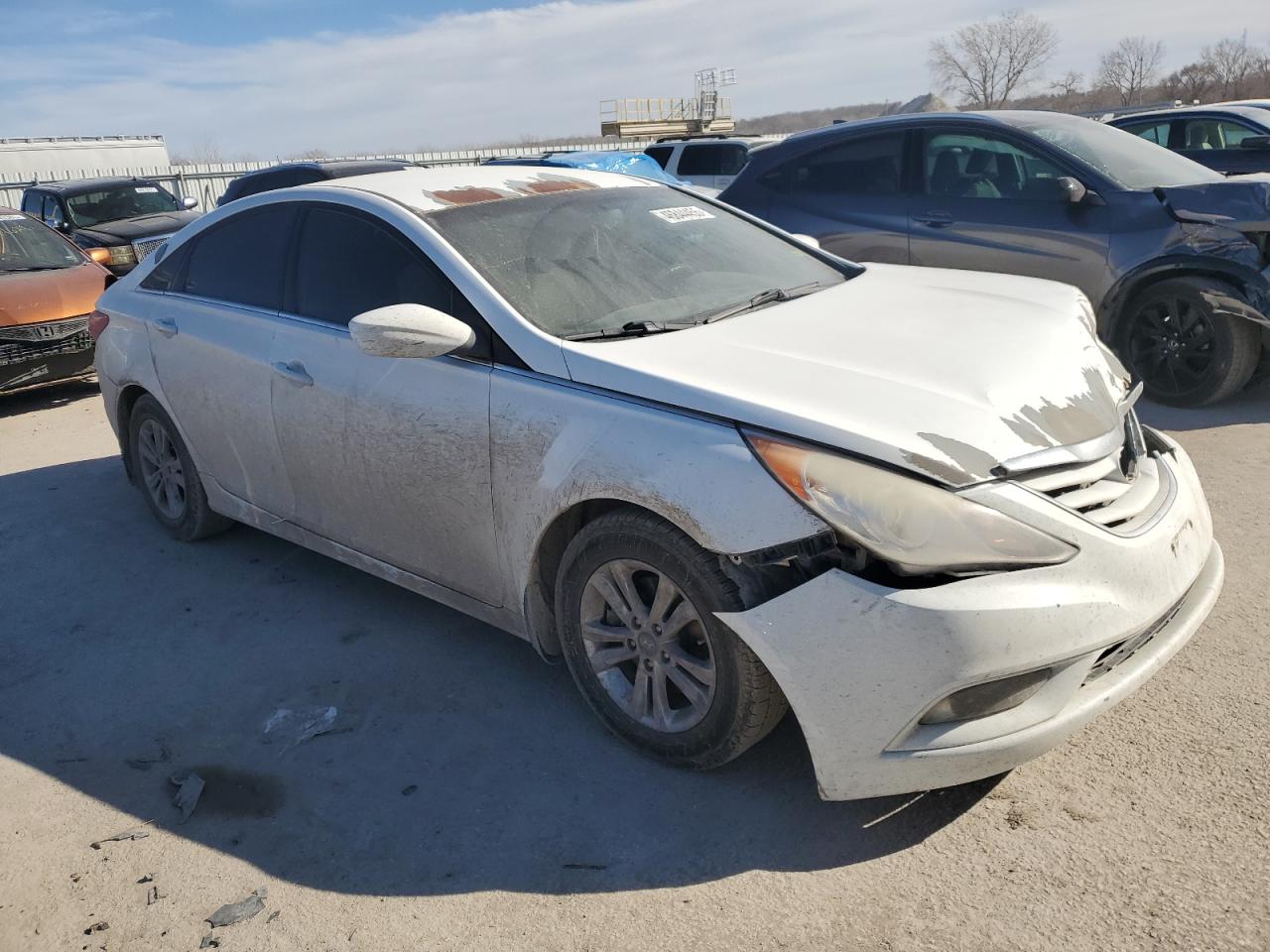 2013 Hyundai Sonata - Image 4
