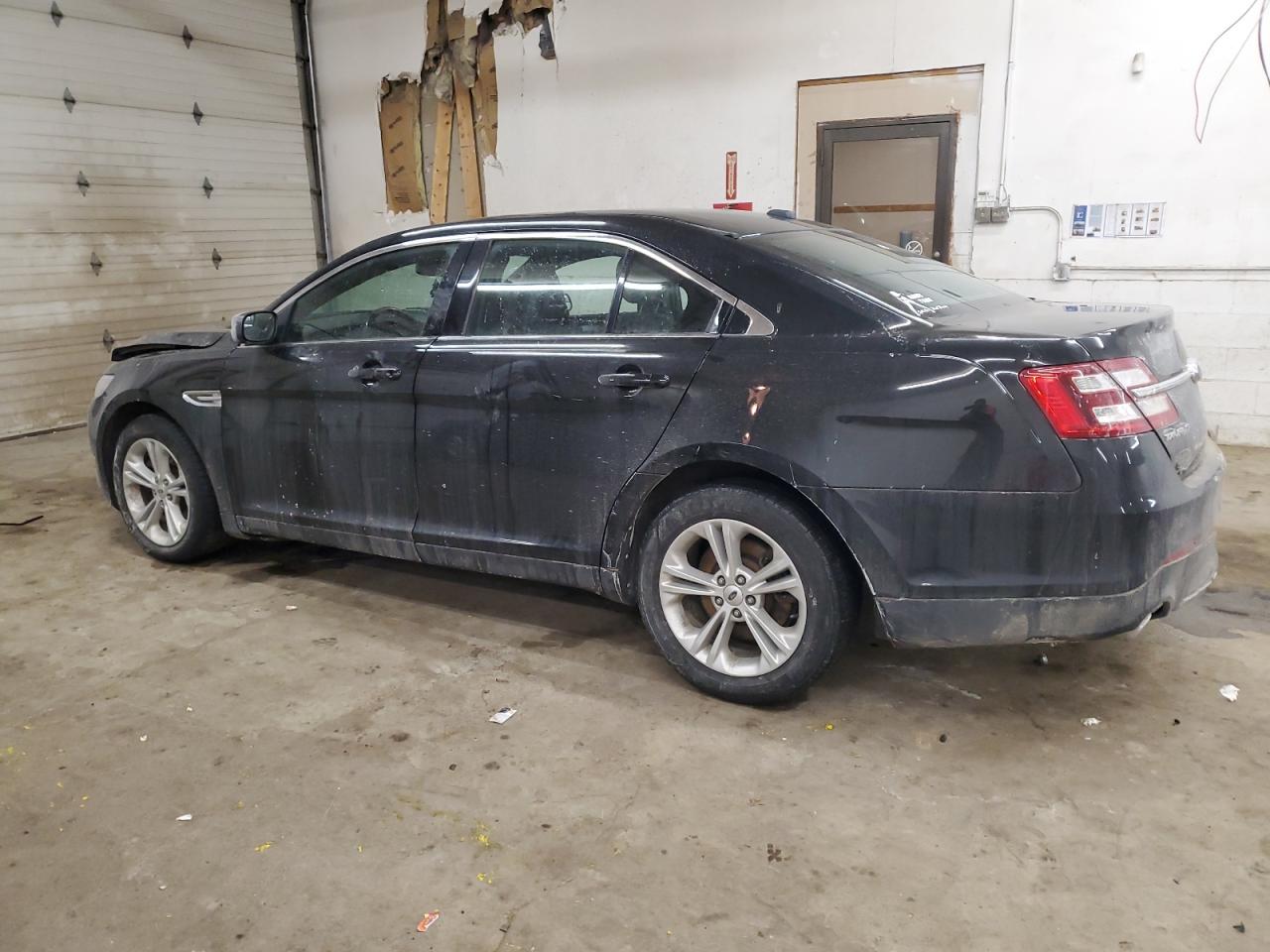 2014 Ford Taurus - Image 2