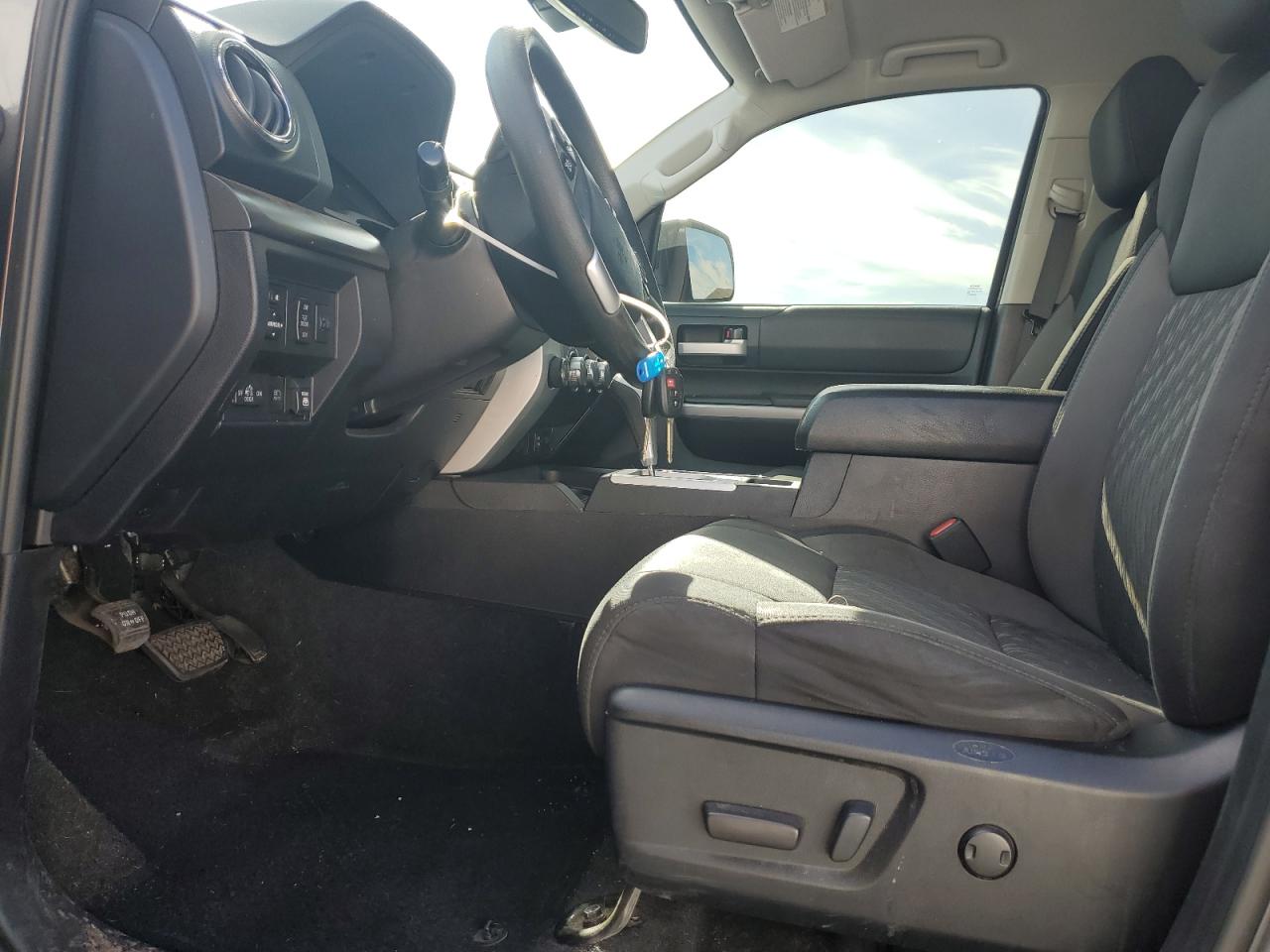 2019 Toyota Tundra - Image 7