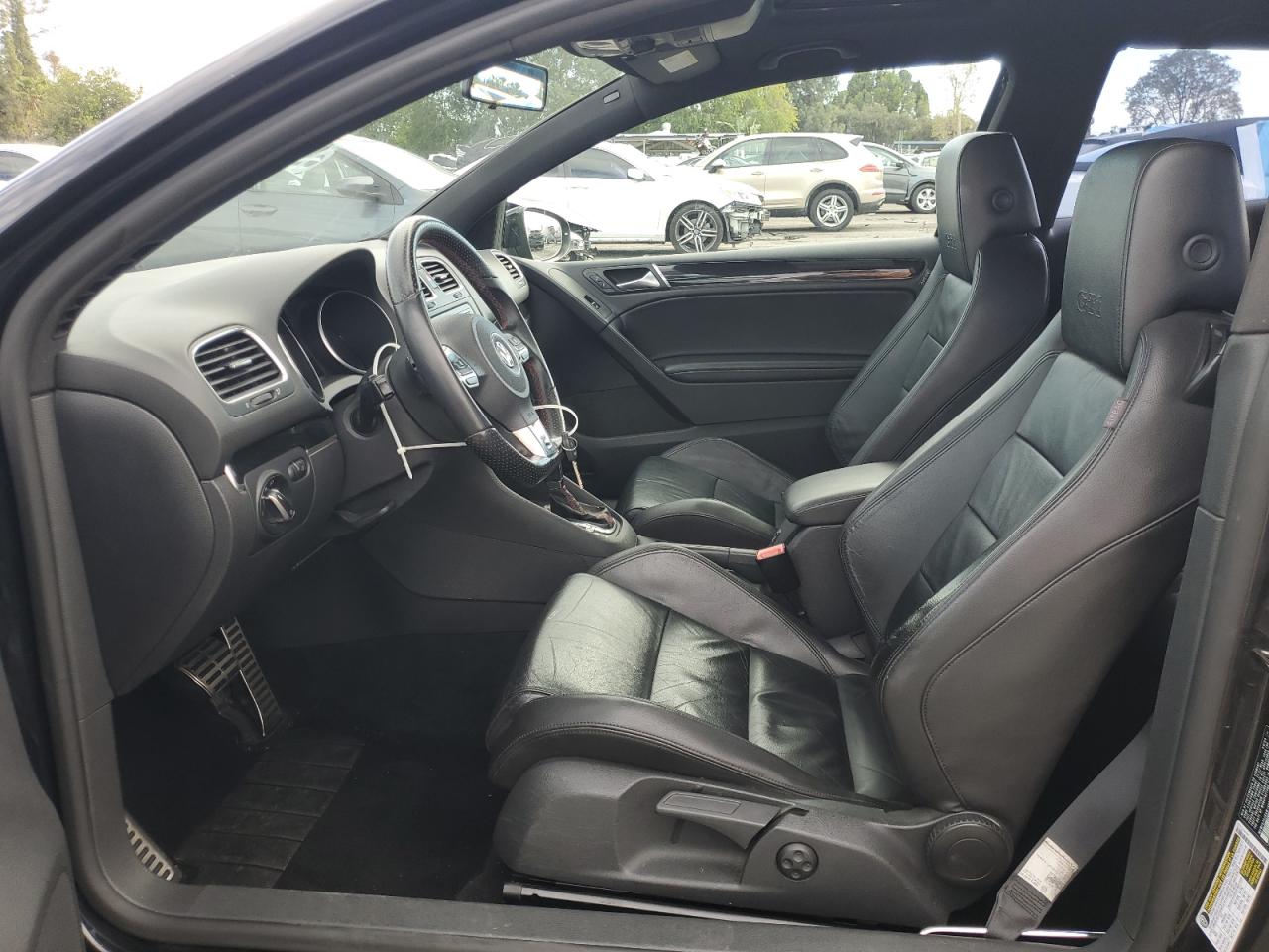 2010 Volkswagen GTI - Image 7