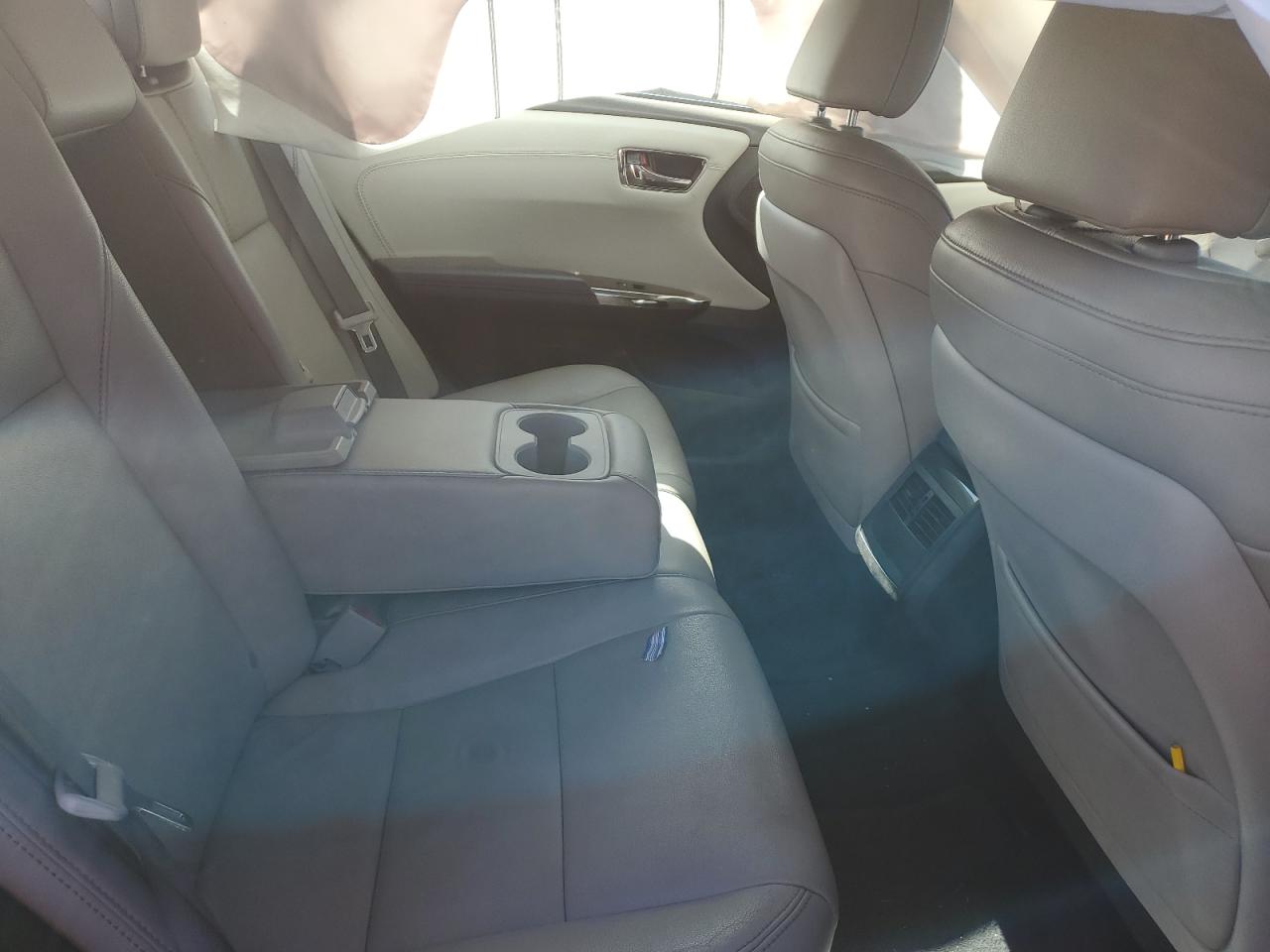 2015 Toyota Avalon - Image 11